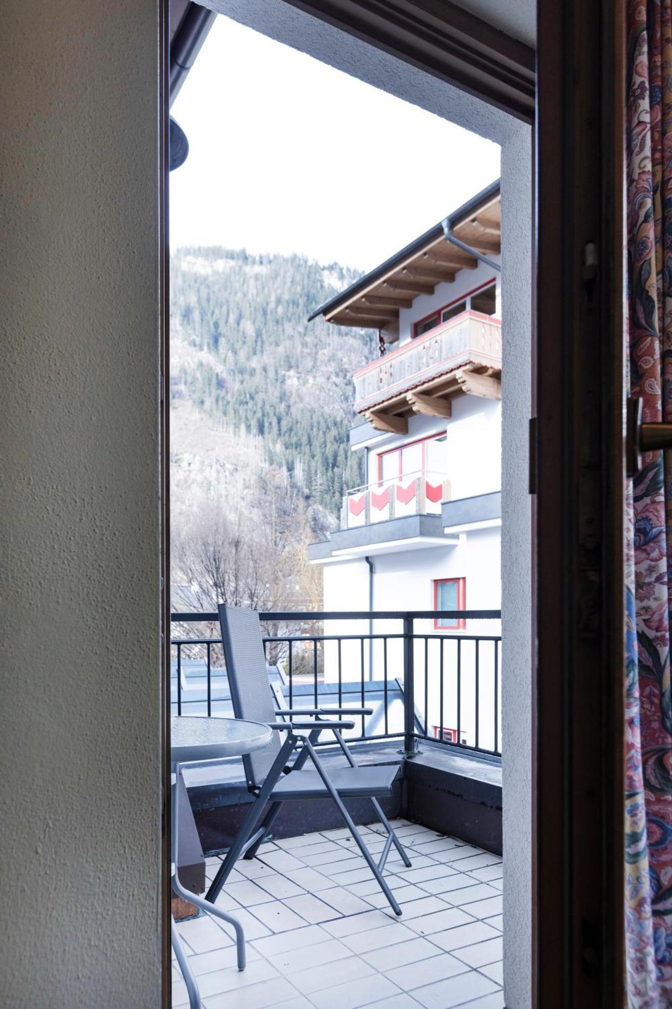 Single Room Balcony