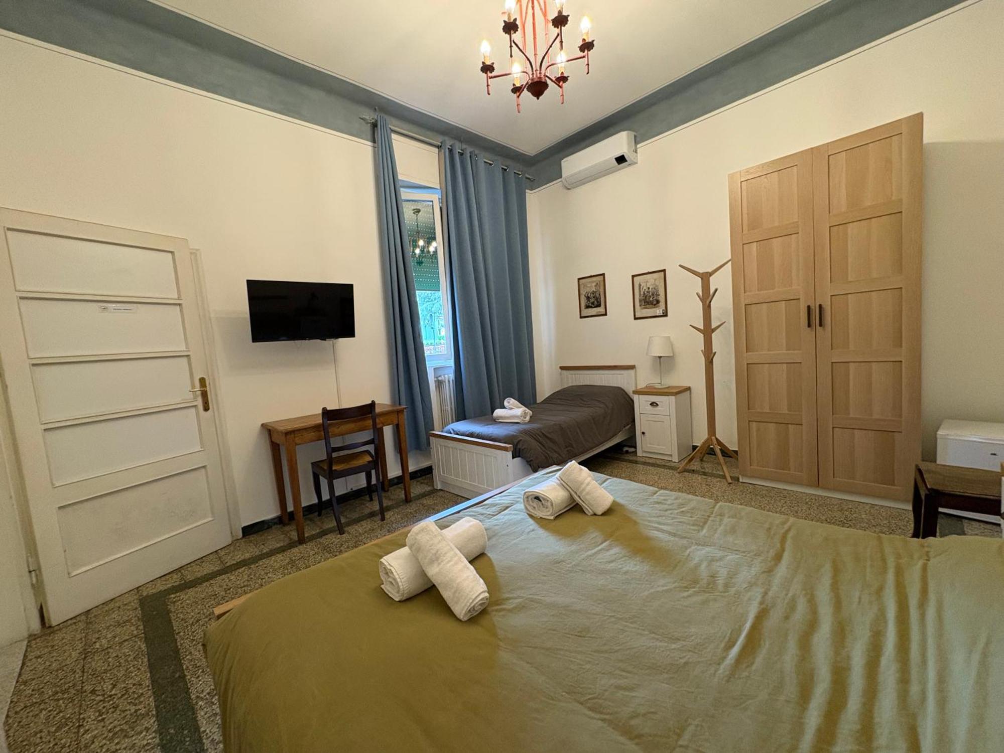 Triple Room Private Bathroom