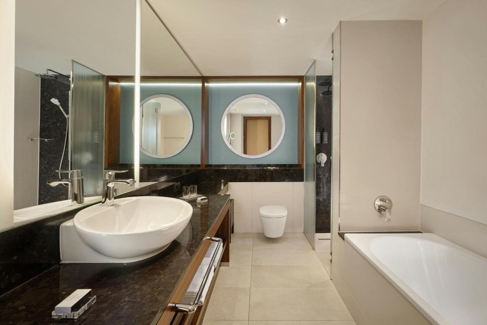 Suite Junior con vistas al complejo