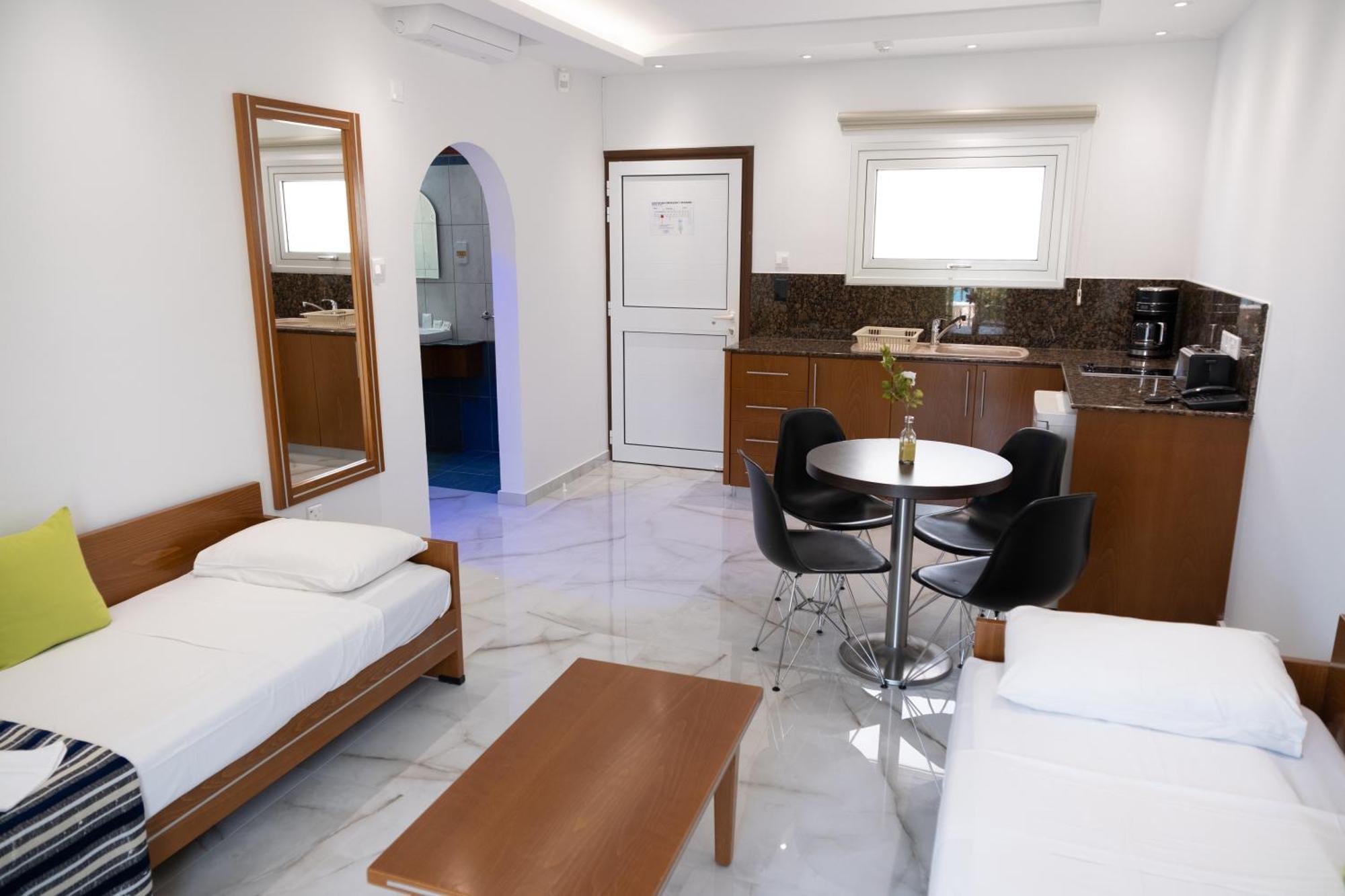 Deluxe Apartment
