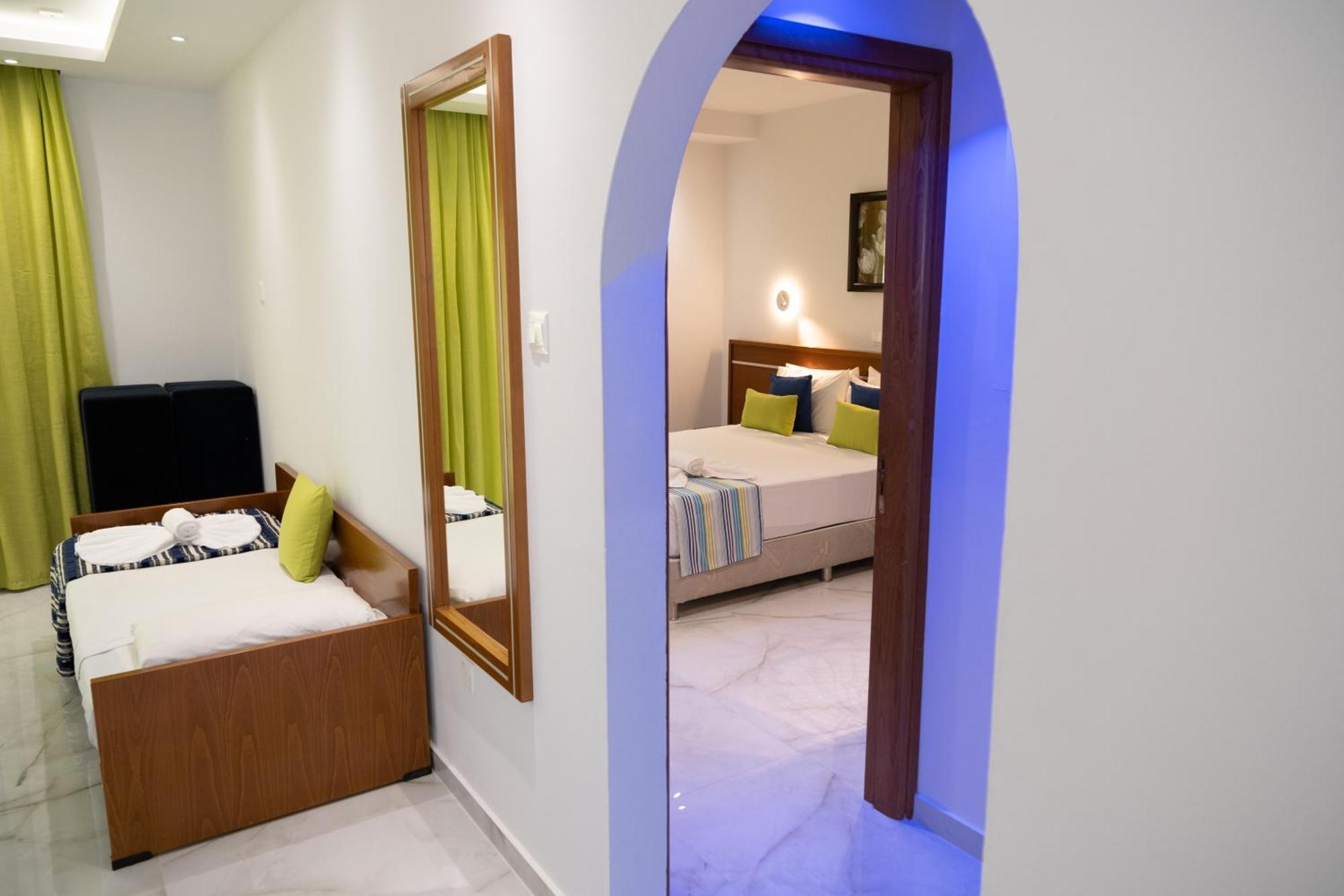 Deluxe Apartment