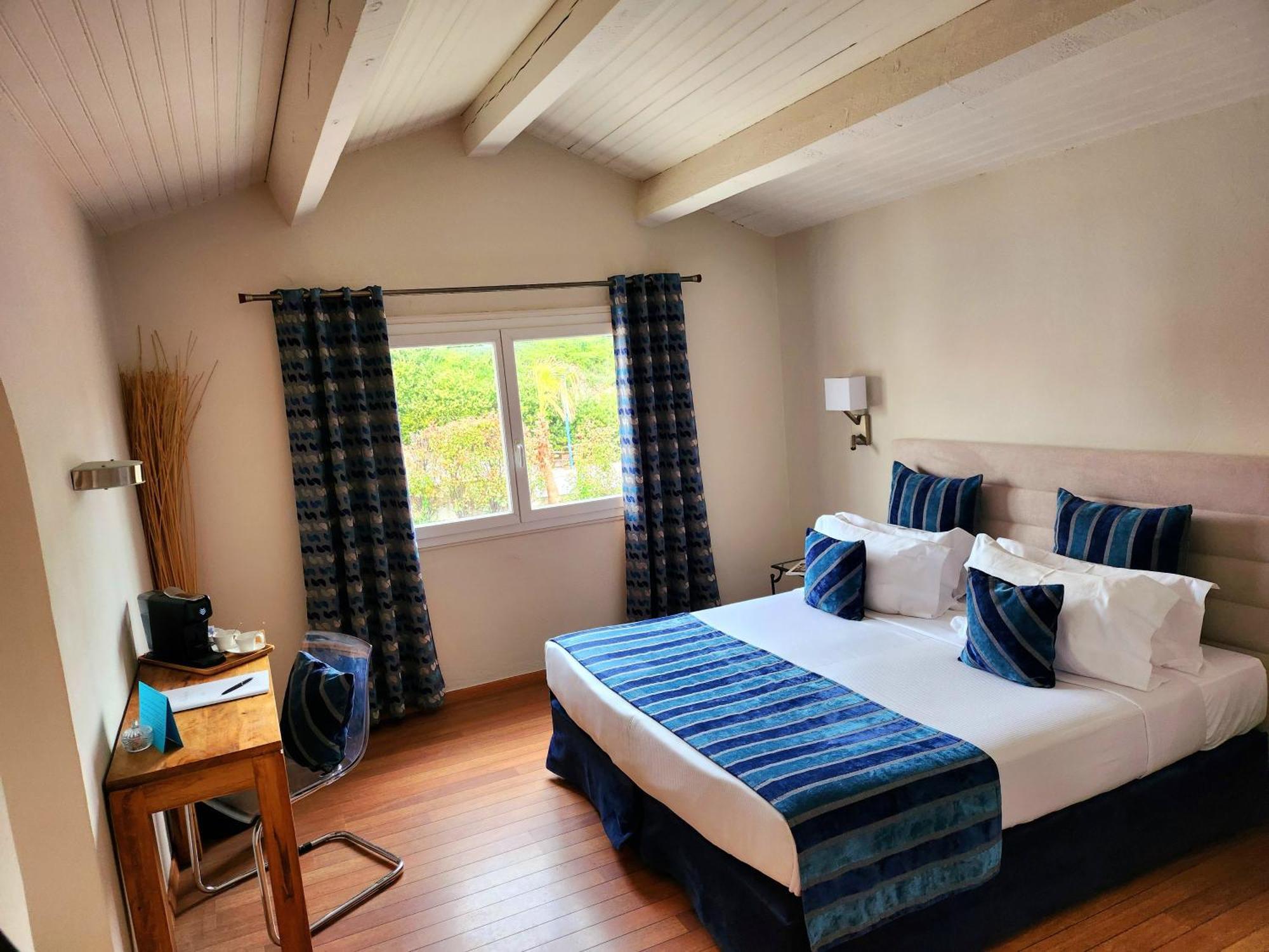 Privilege Room Hill View