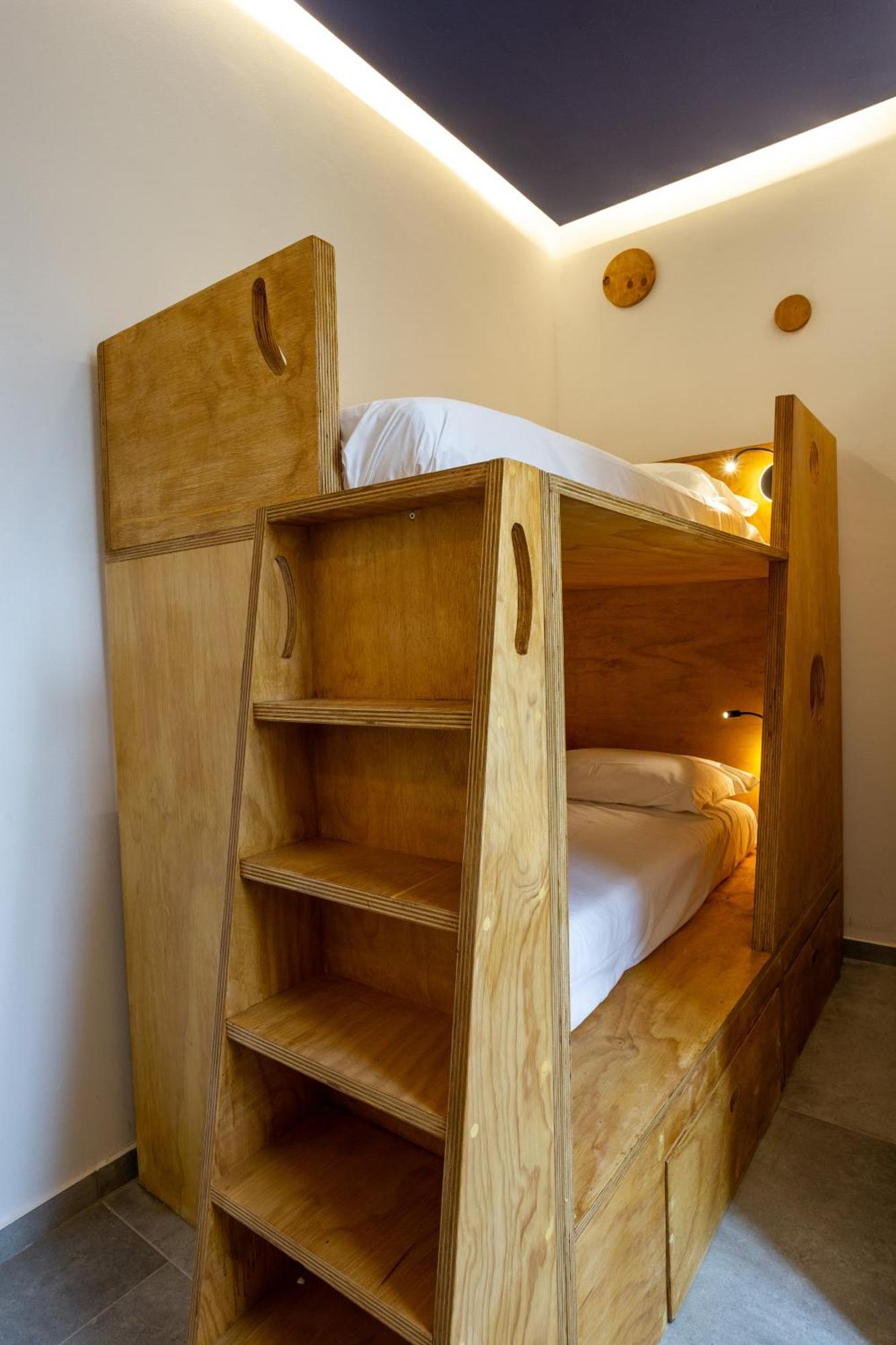 Bed 4-Bed Female Dormitory Room