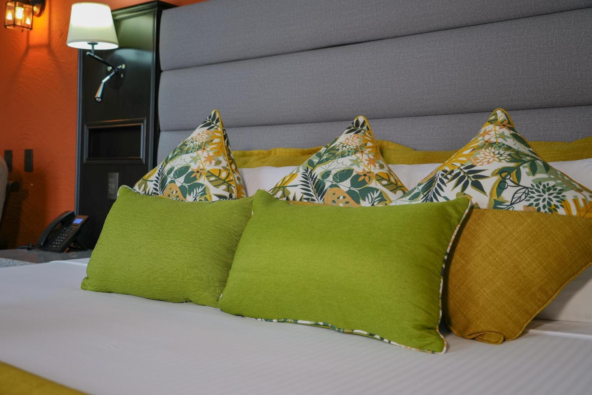 Junior Suite King Volcano View