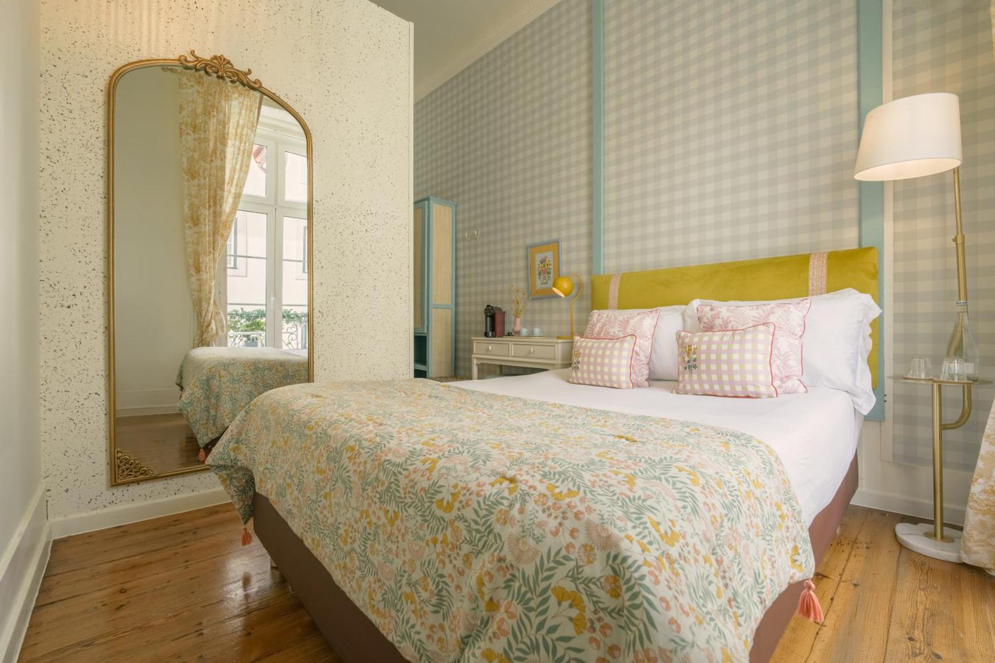 Single Room Balcony