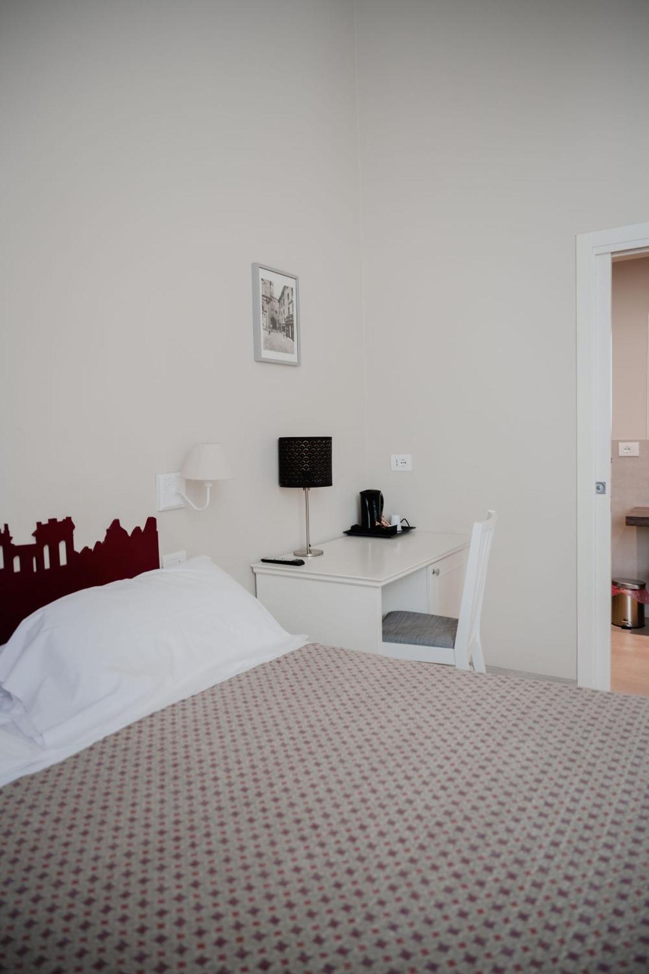 Double or Twin Room Private Bathroom