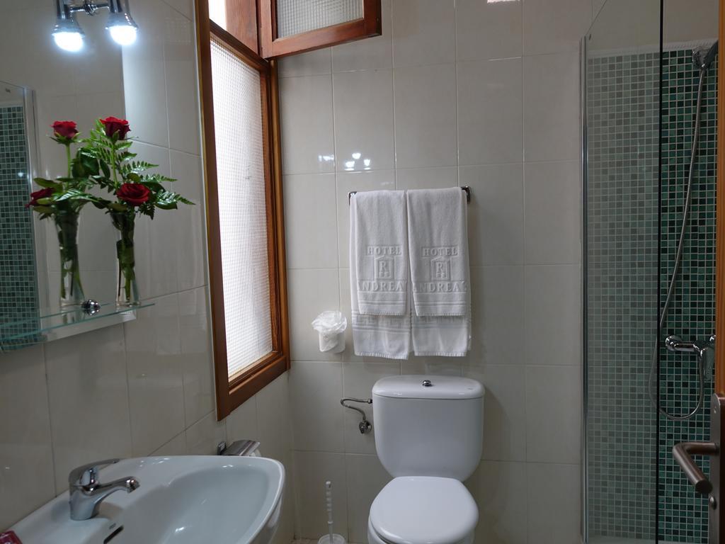 Habitación Doble con balcón - 2 camas
