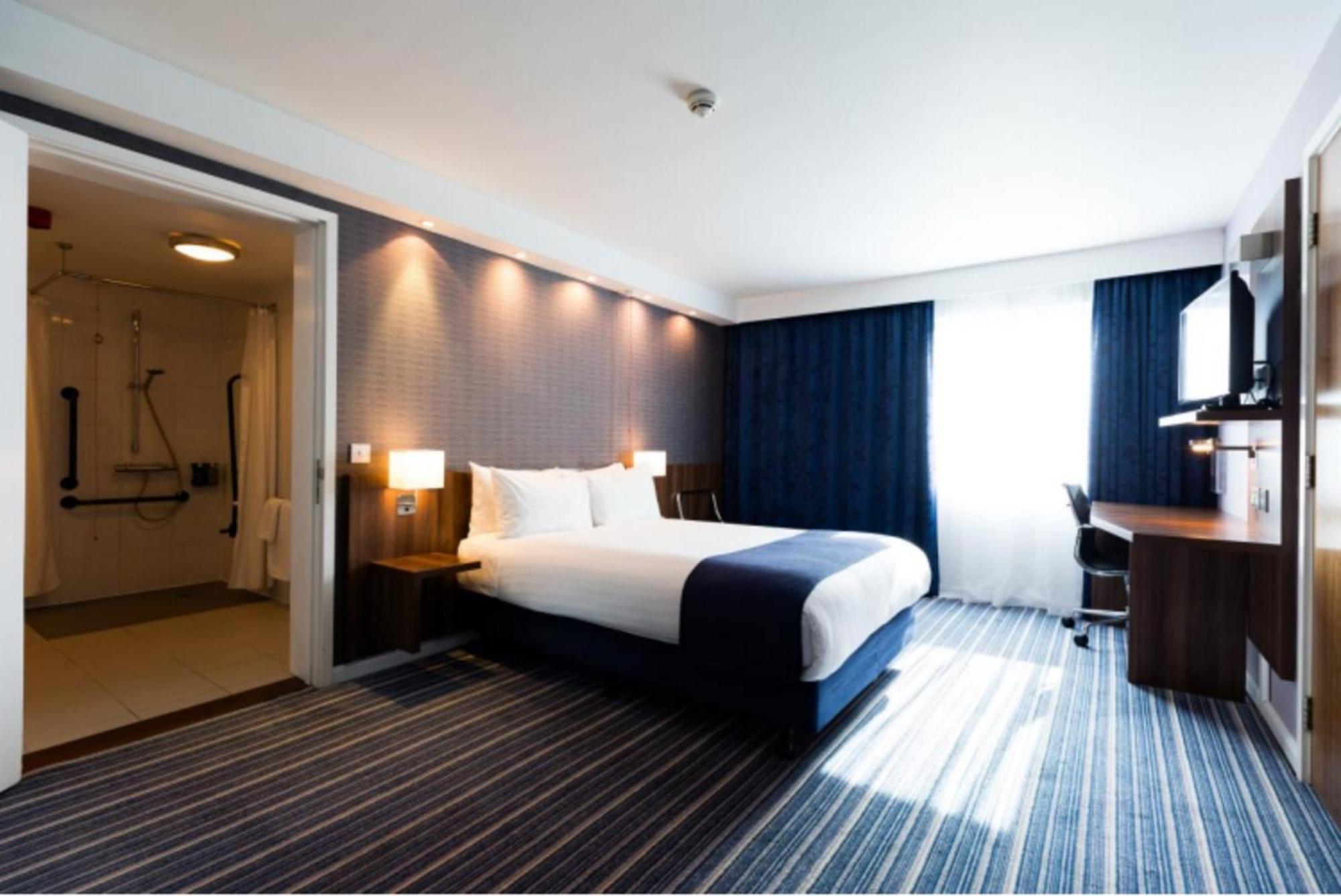 Double Room Hot Accessible