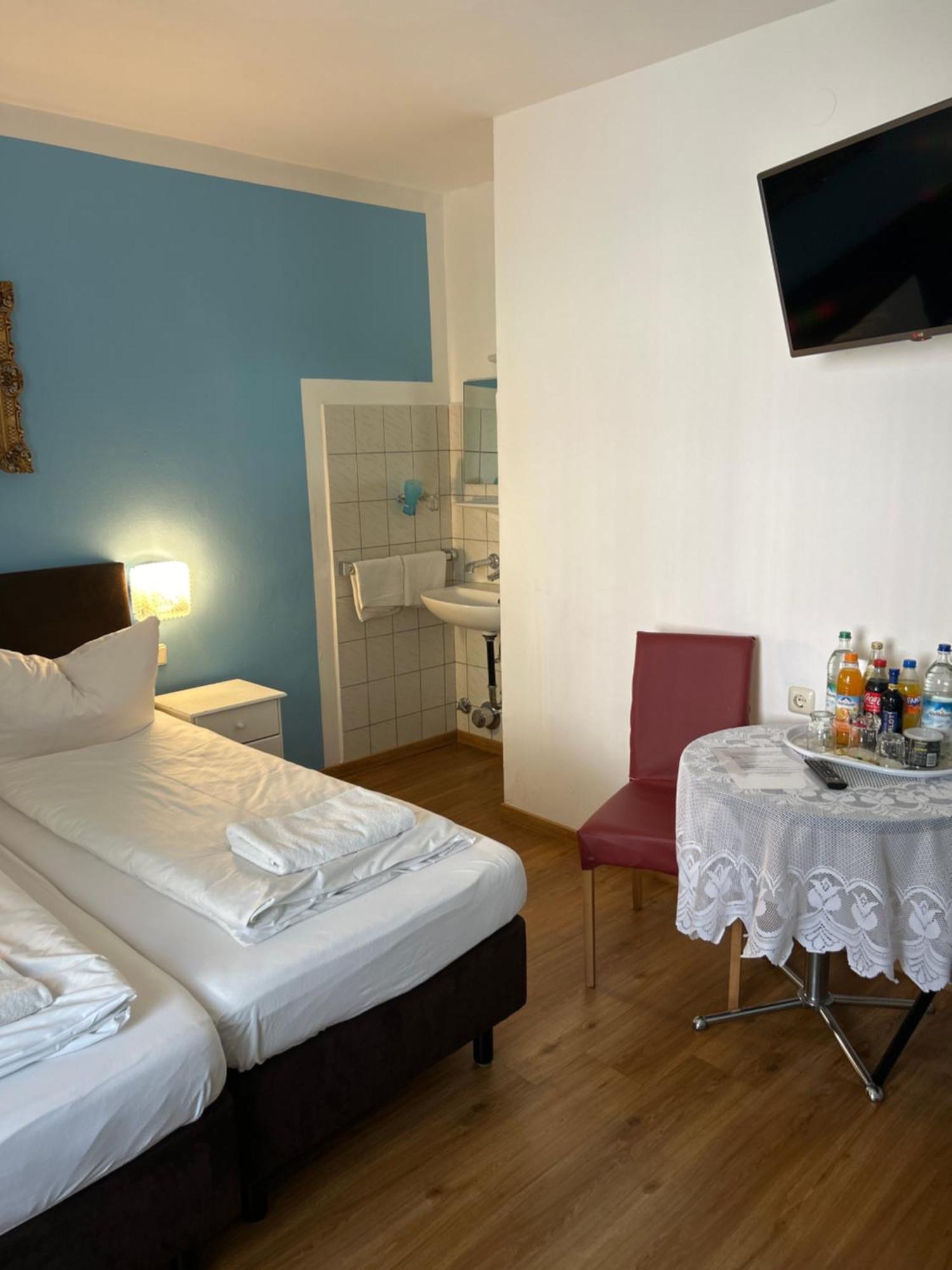 Triple Room Shared Toilet