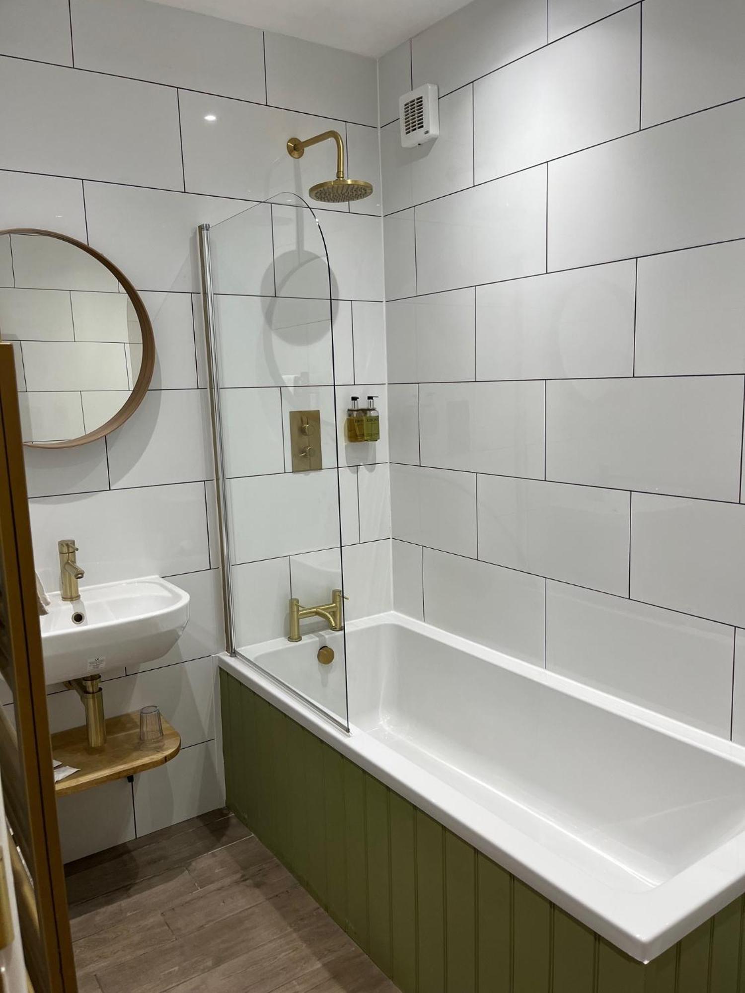 Double Room Private Bathroom