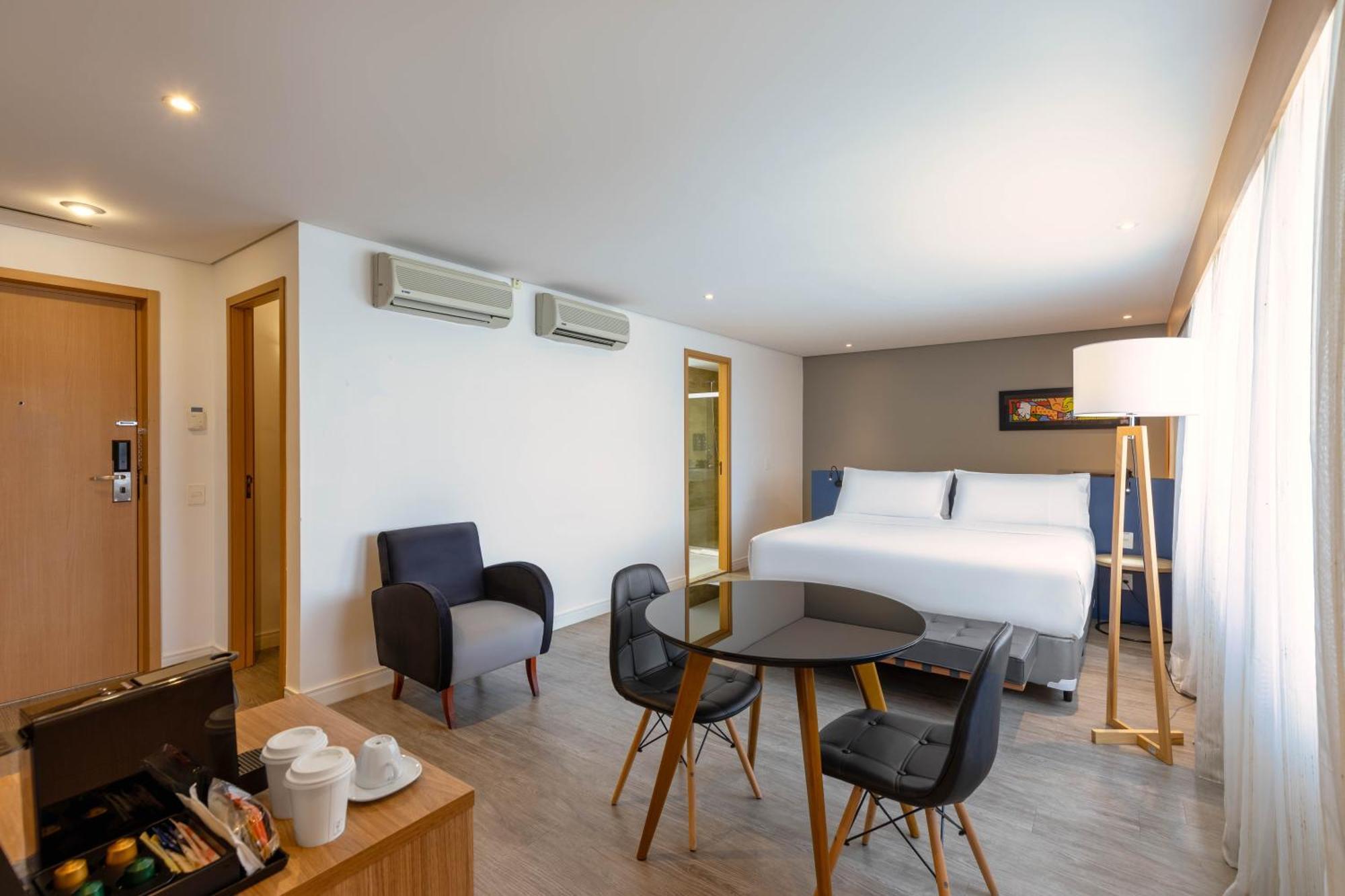Premium King Room
