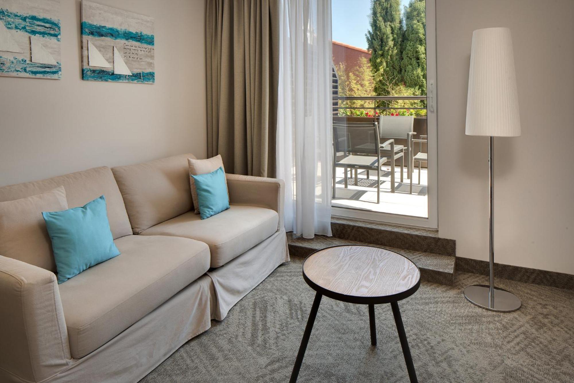 Suite Terrace Spa Access