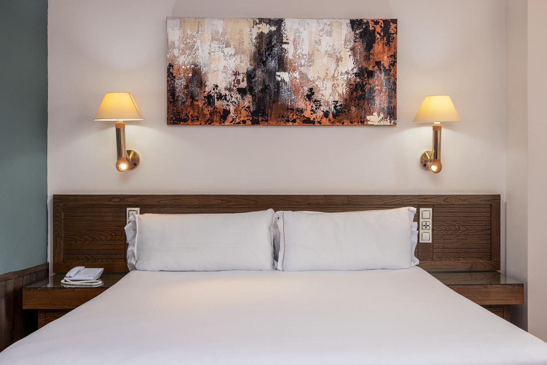 Chambre Double Supérieure (3 Adultes + 1 Enfant)