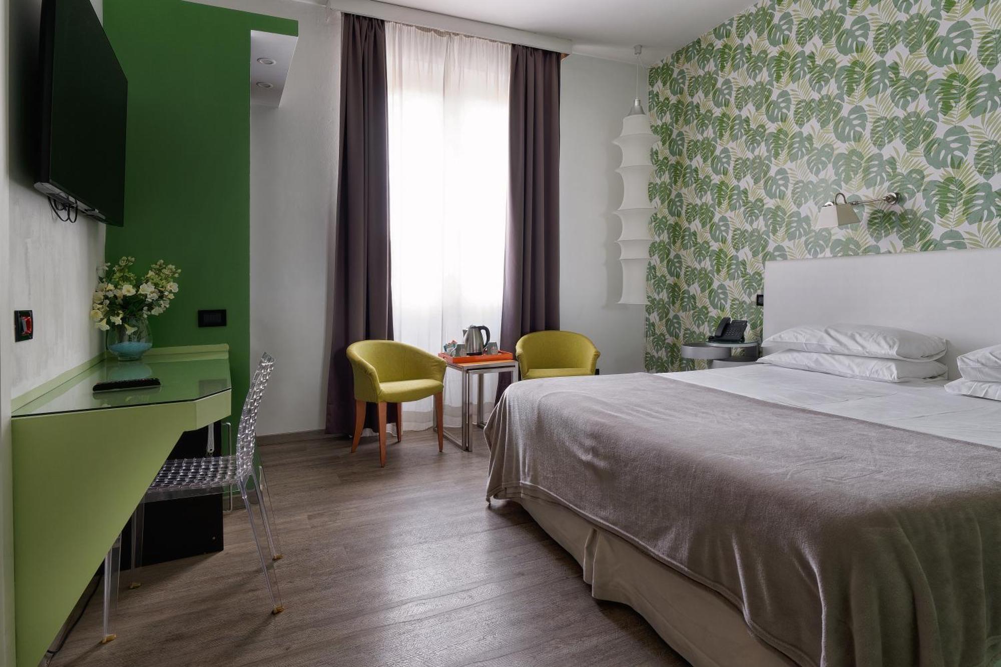 Queen Room Single Bed
