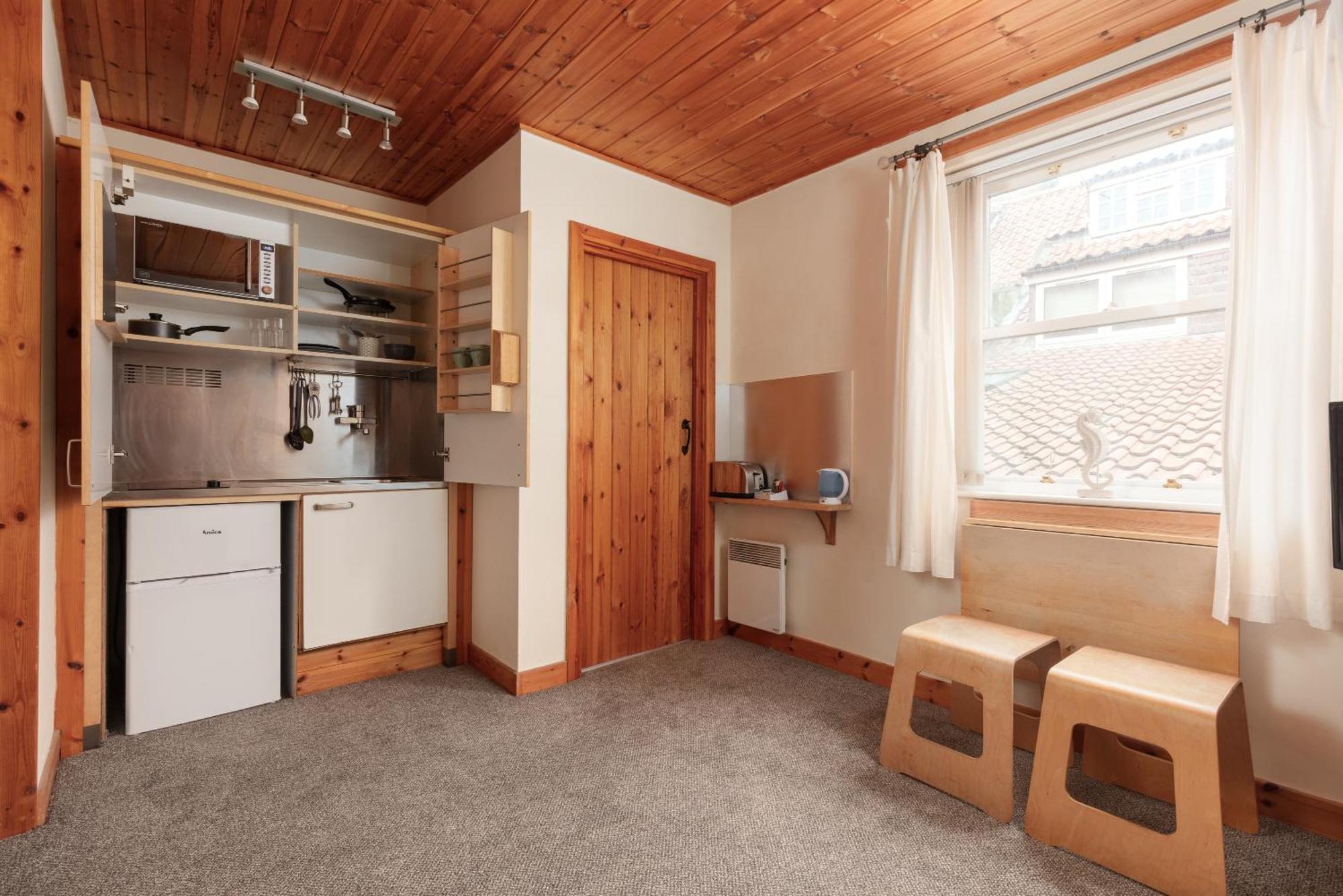 Mini Suite