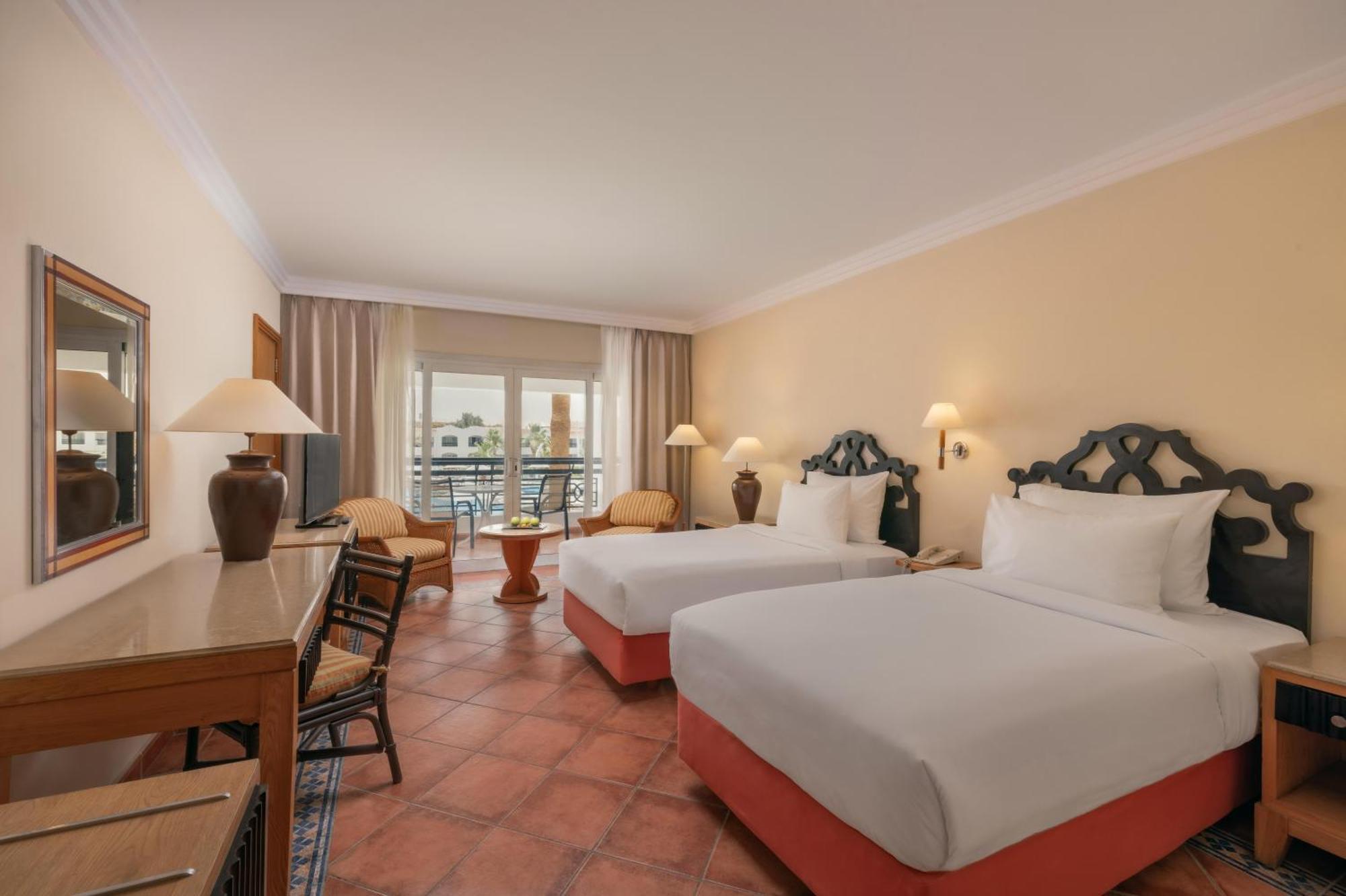 Superior Queen or Twin Room Pool View