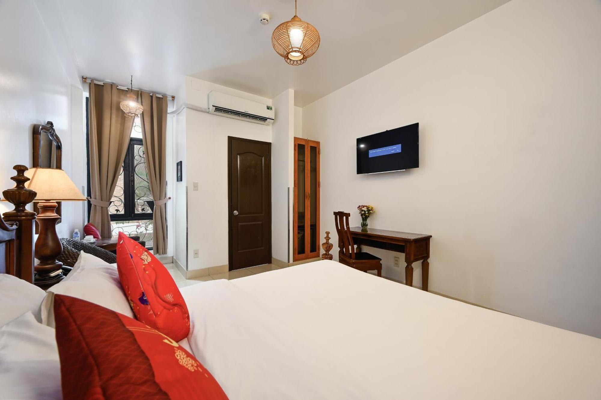 Deluxe Double Room Garden View