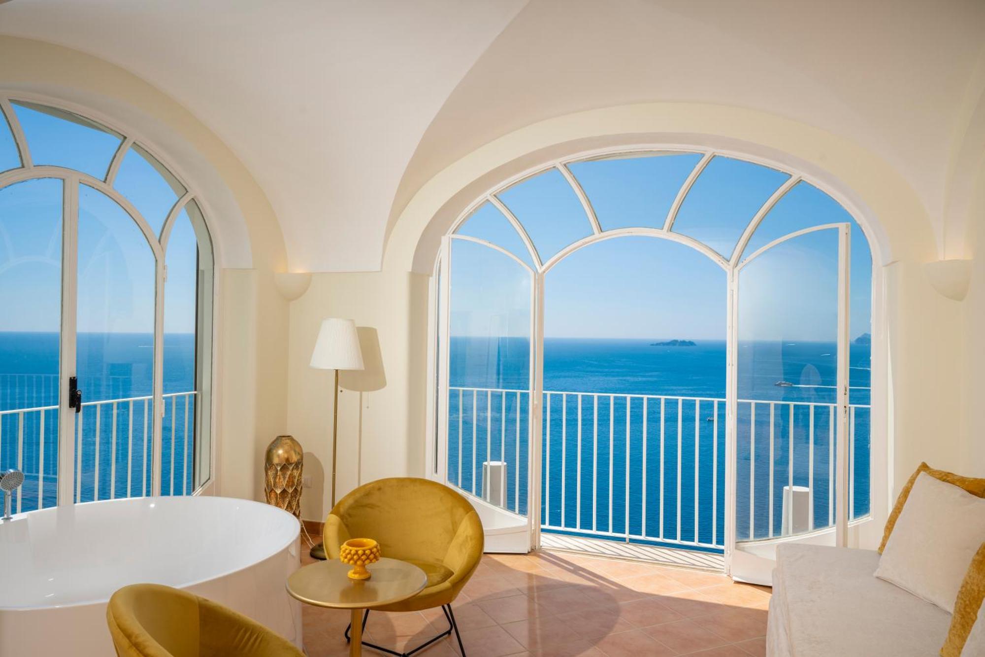 King Suite Sea View