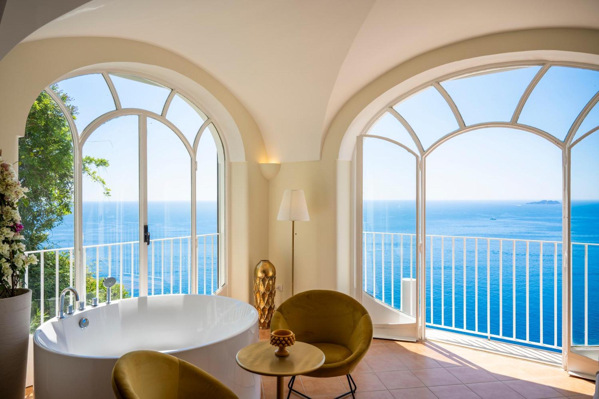 King Suite Sea View