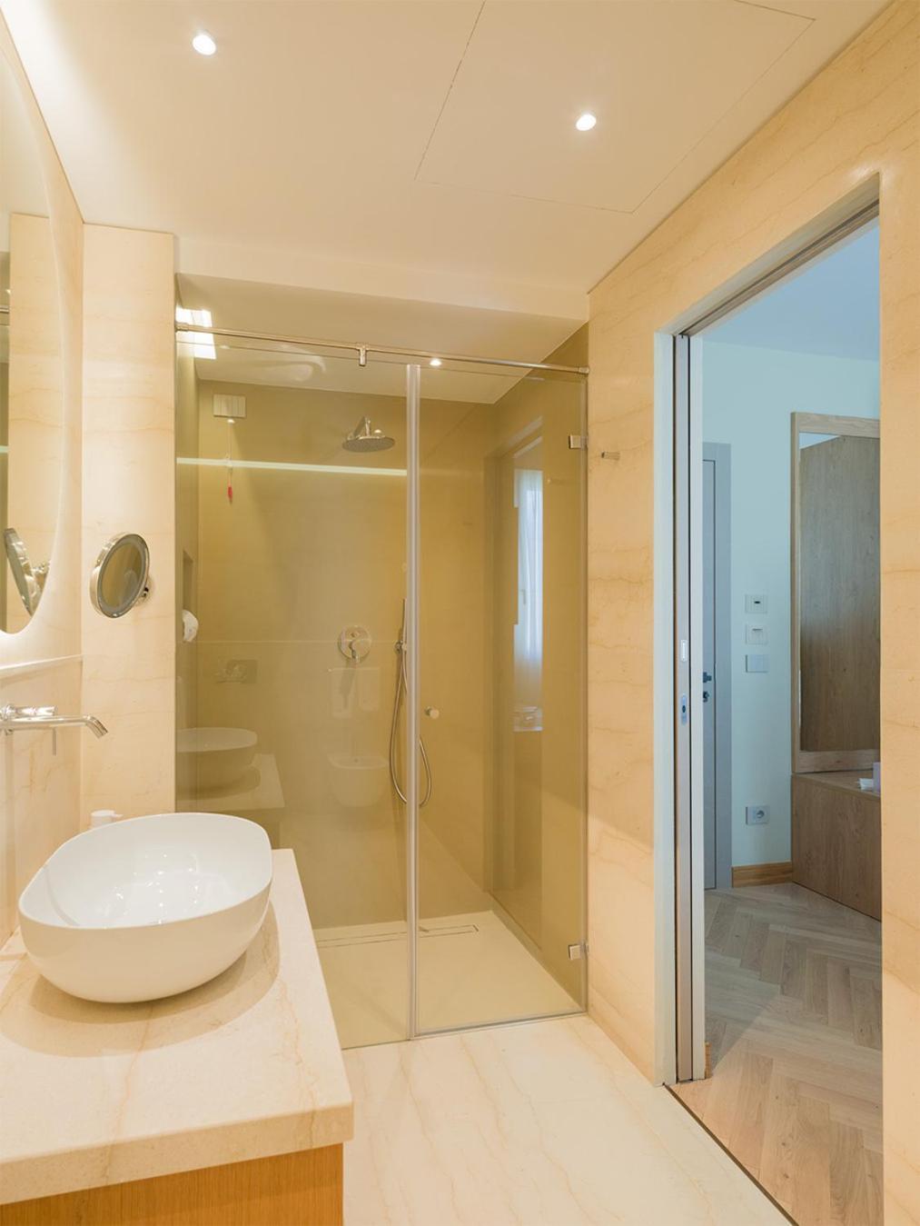 Superior Double Room,1668697397:JPEG