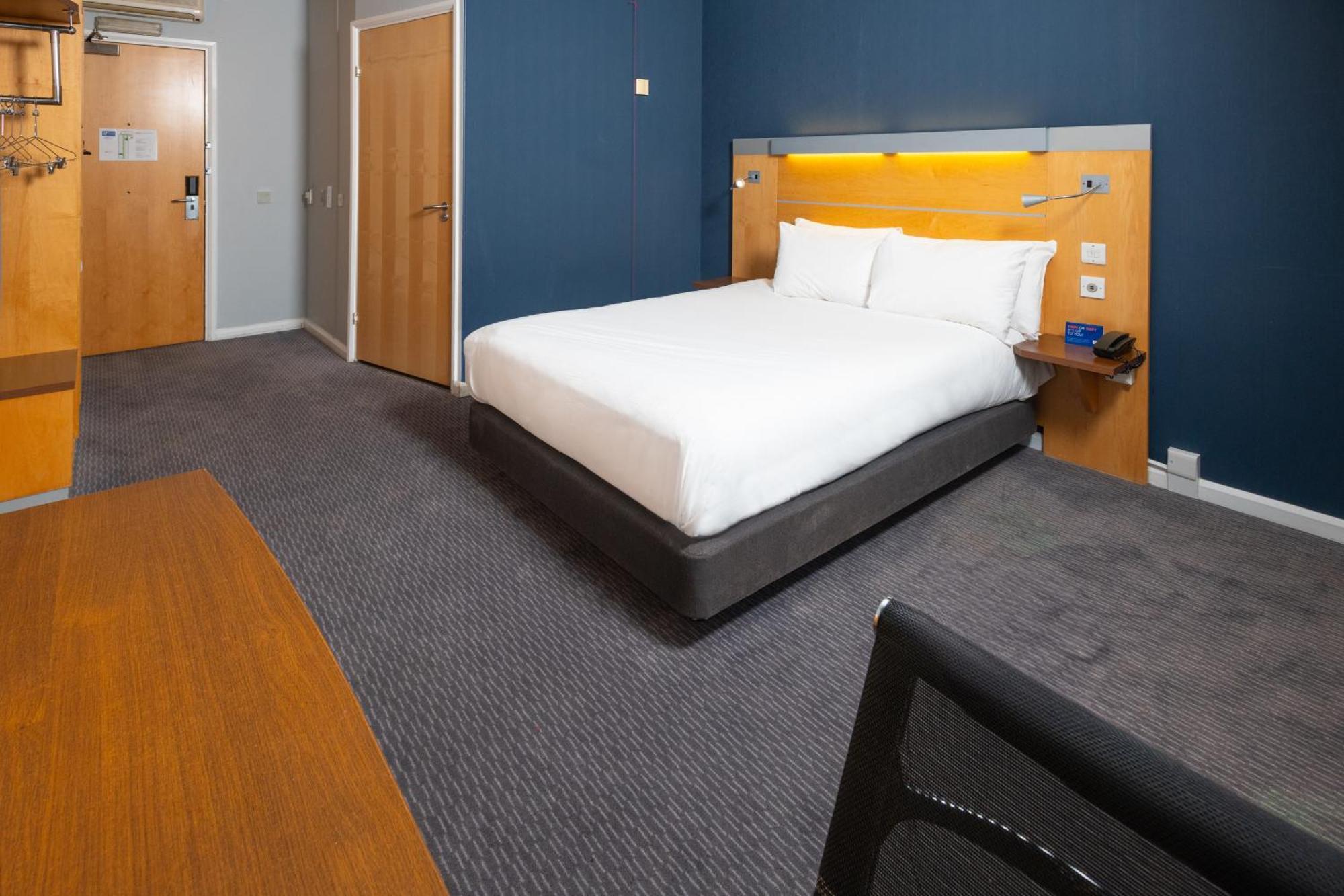 Standard Double Room Hot Accessible
