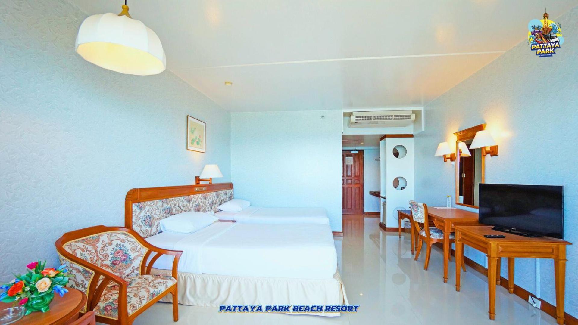 Deluxe Sea View Tower Wing Water Park Access