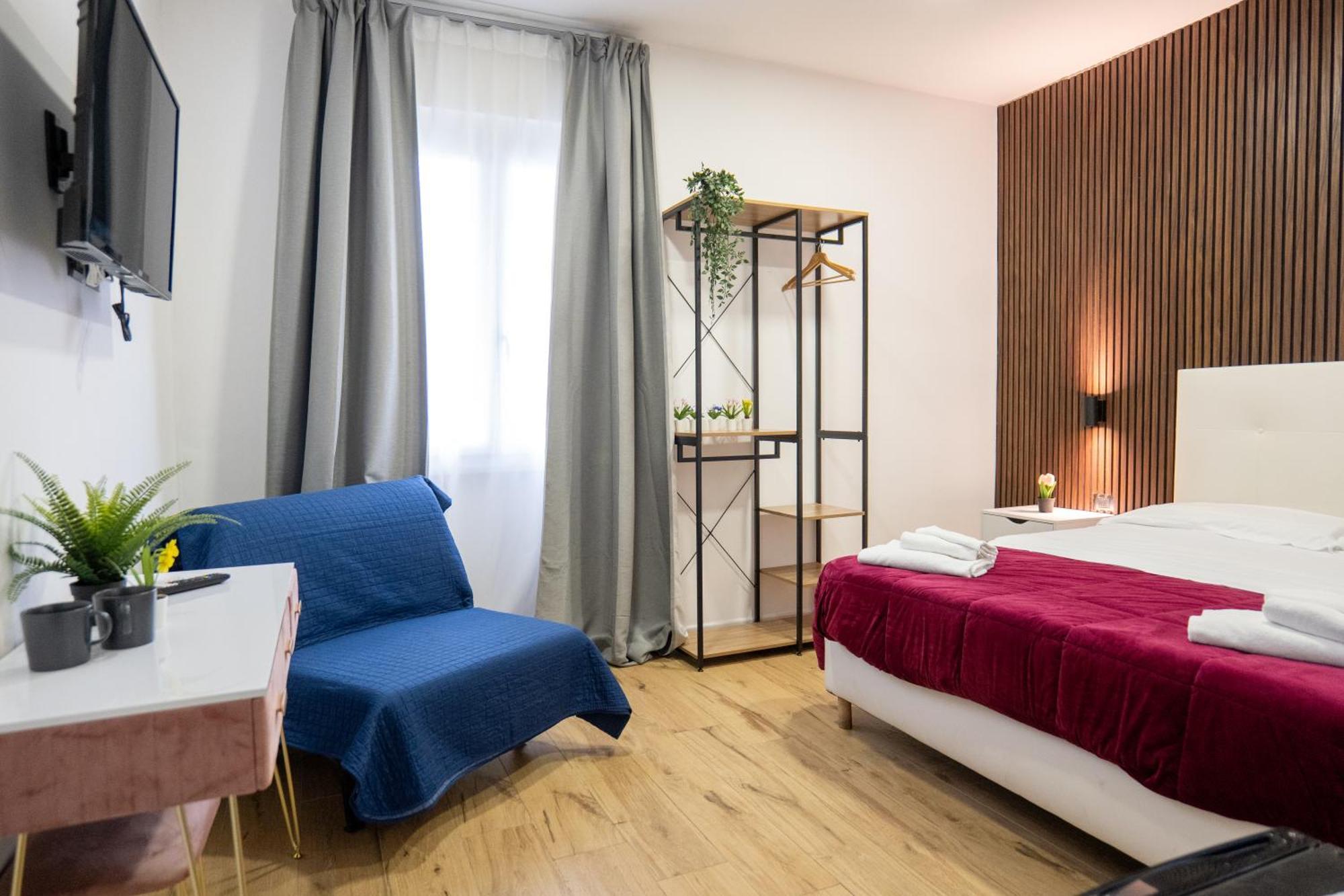 Deluxe King Room