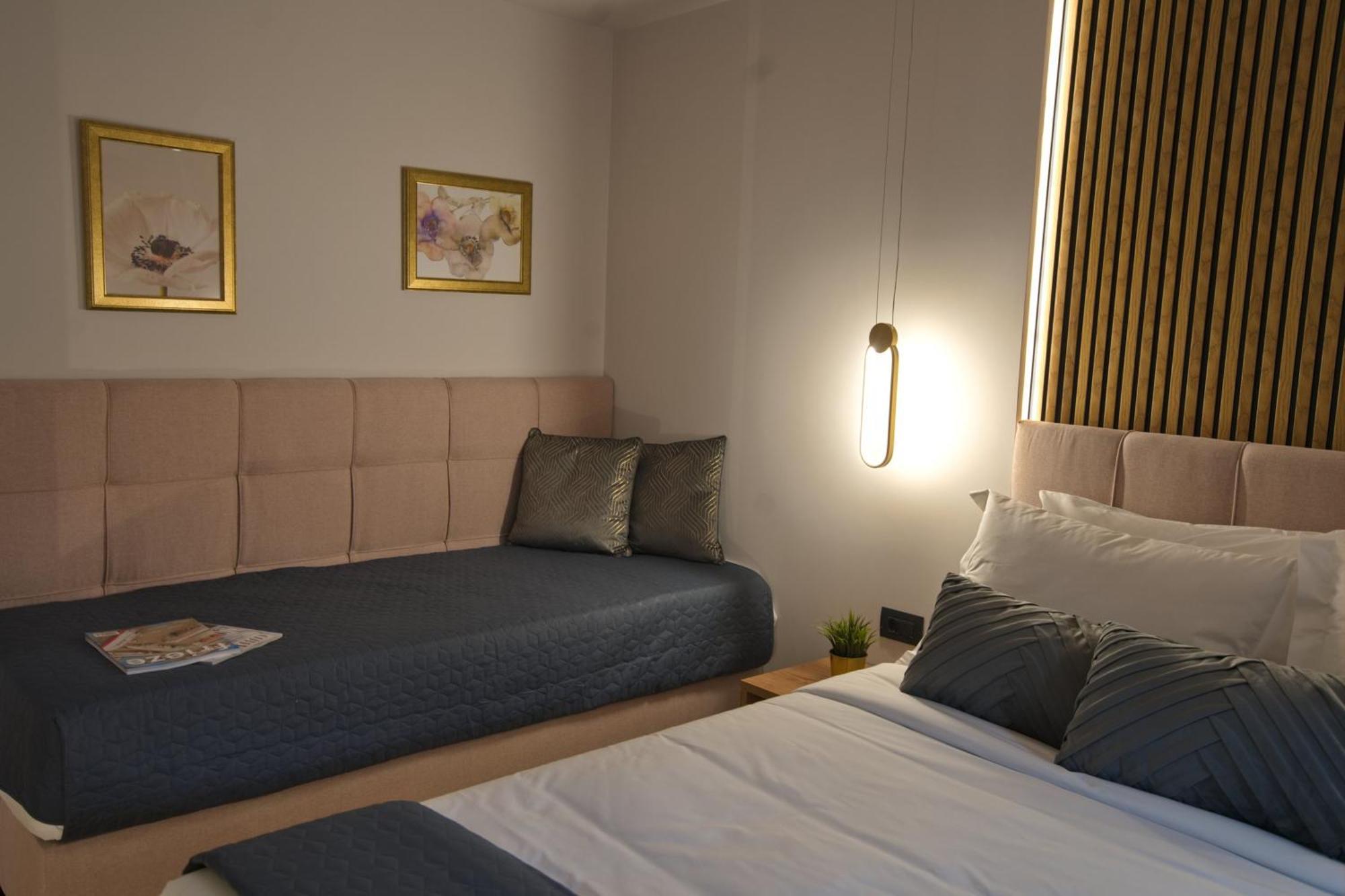 Deluxe Room Sofa Bed