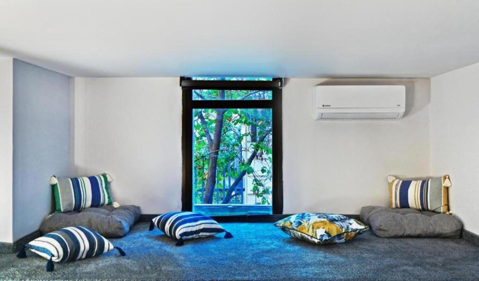 Cocoon Room