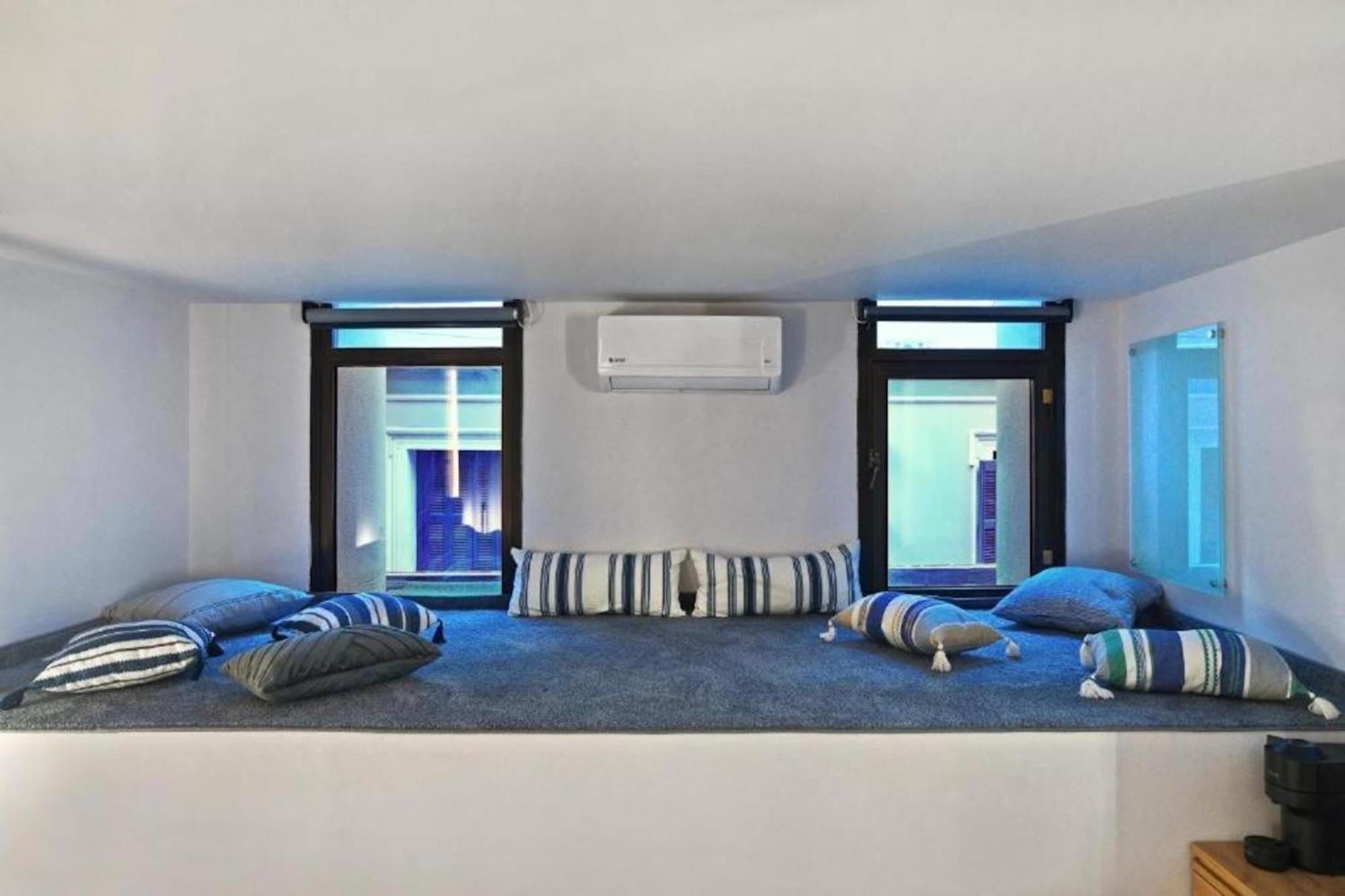 Cocoon Room