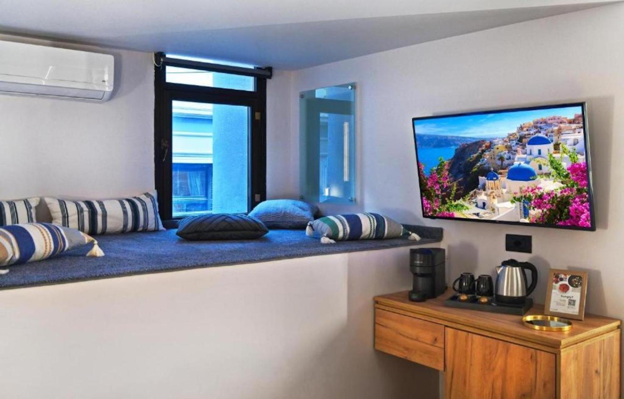 Cocoon Room