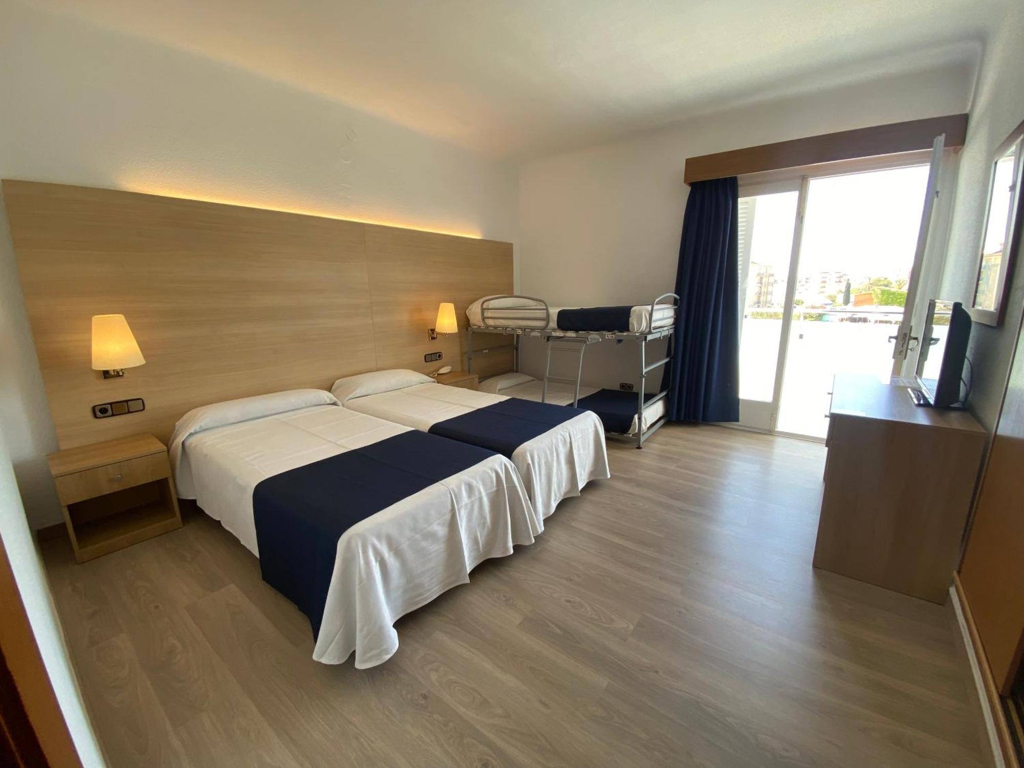 Quadruple Room,1669813898:JPEG