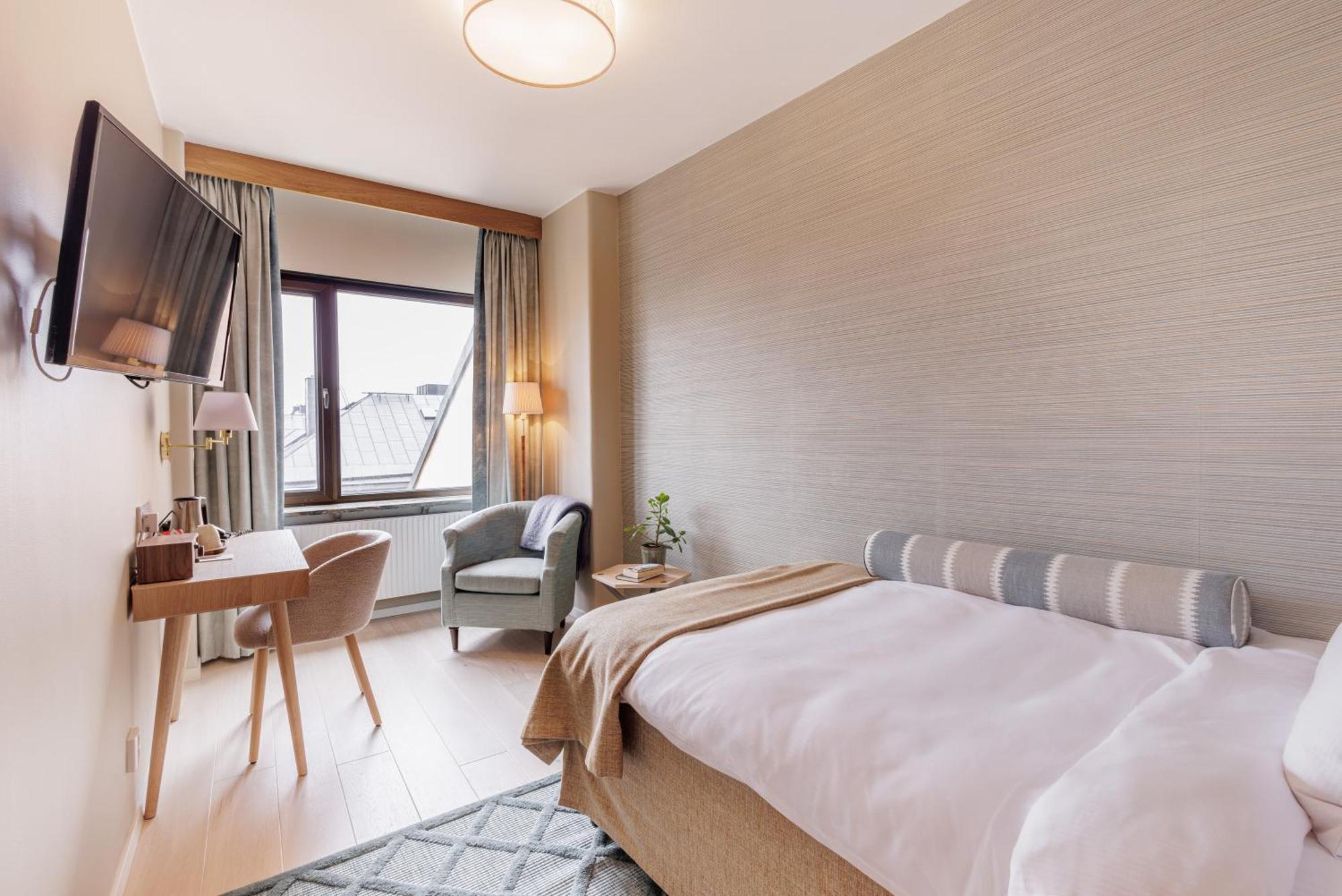 Compact Single Room