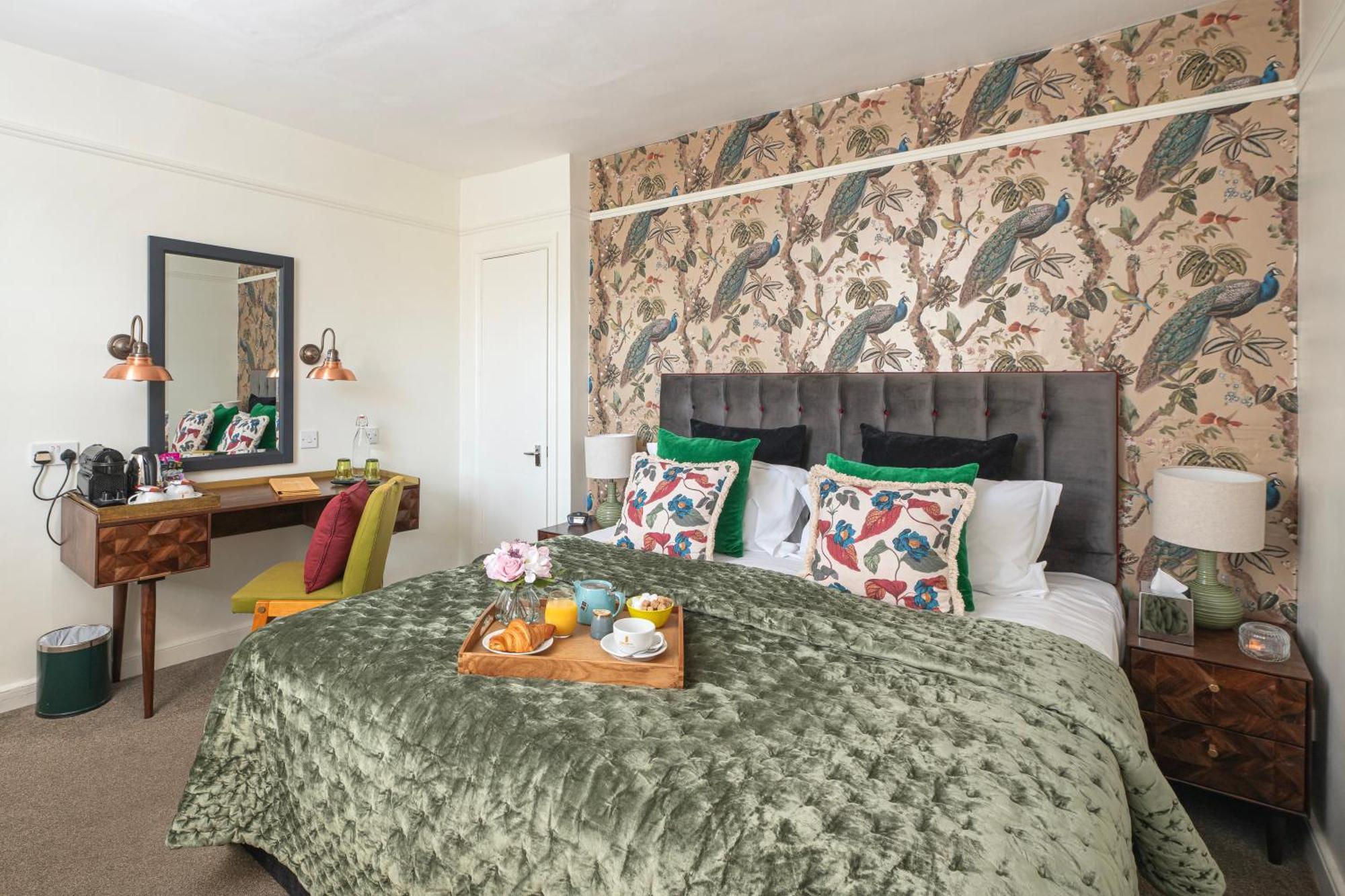 Superior Queen Room