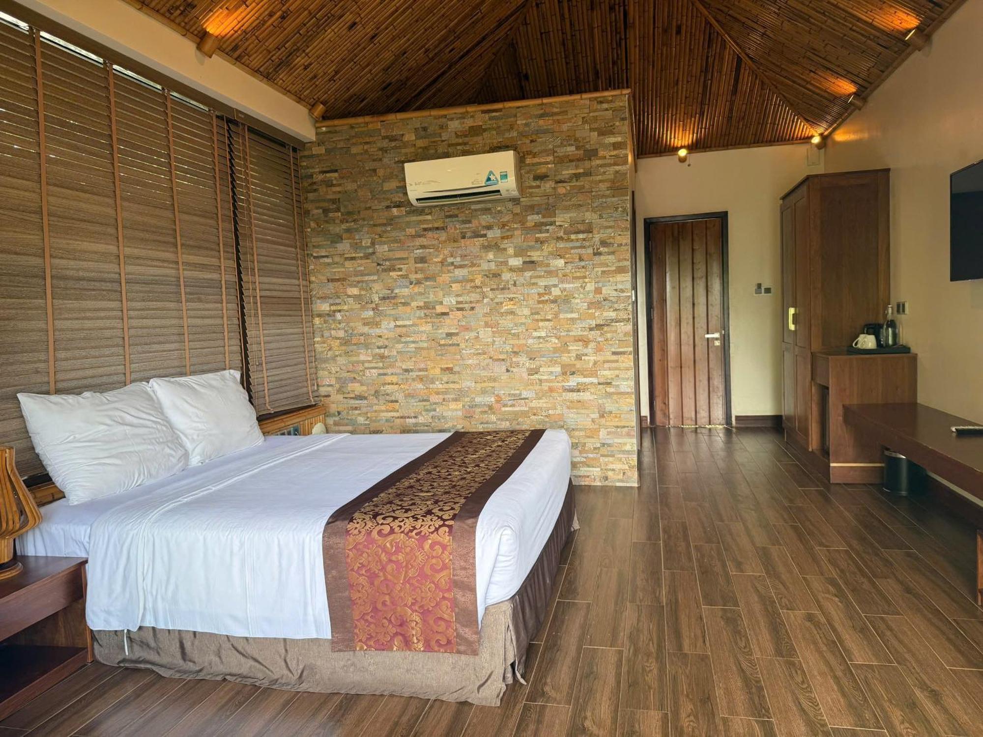 Double Room Garden View