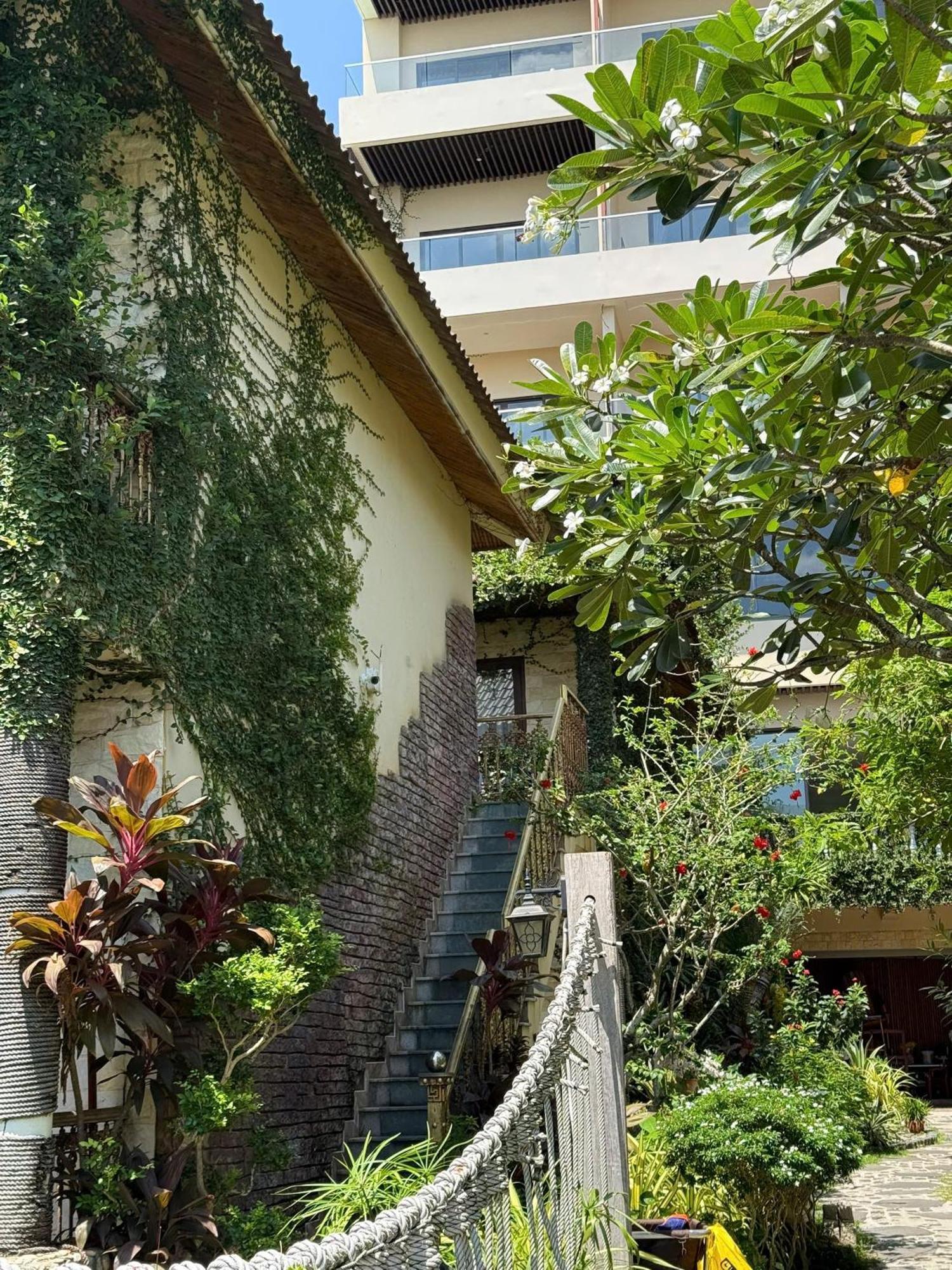 Double Room Garden View