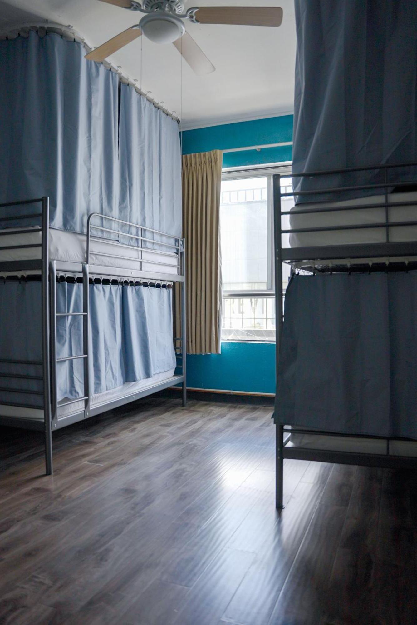 Bed 4-Bed Dorm