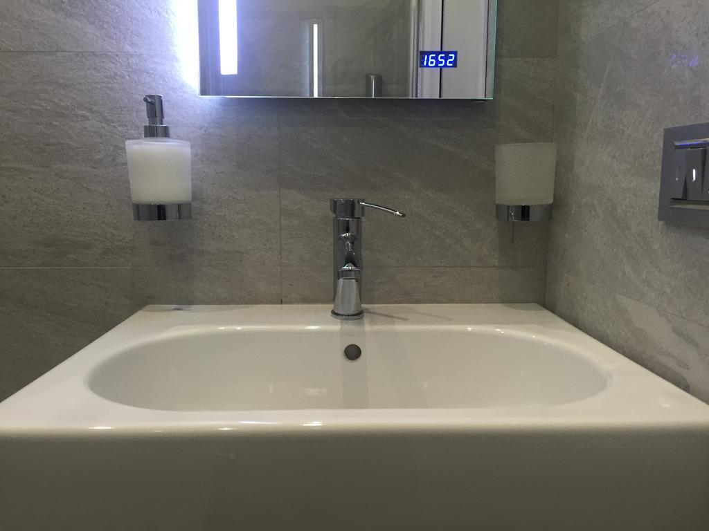 Twin Room Bathroom