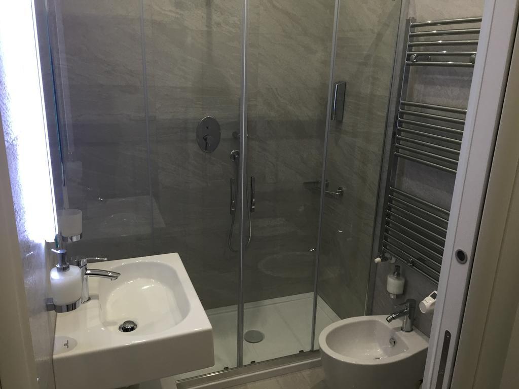 Double Room Private Bathroom