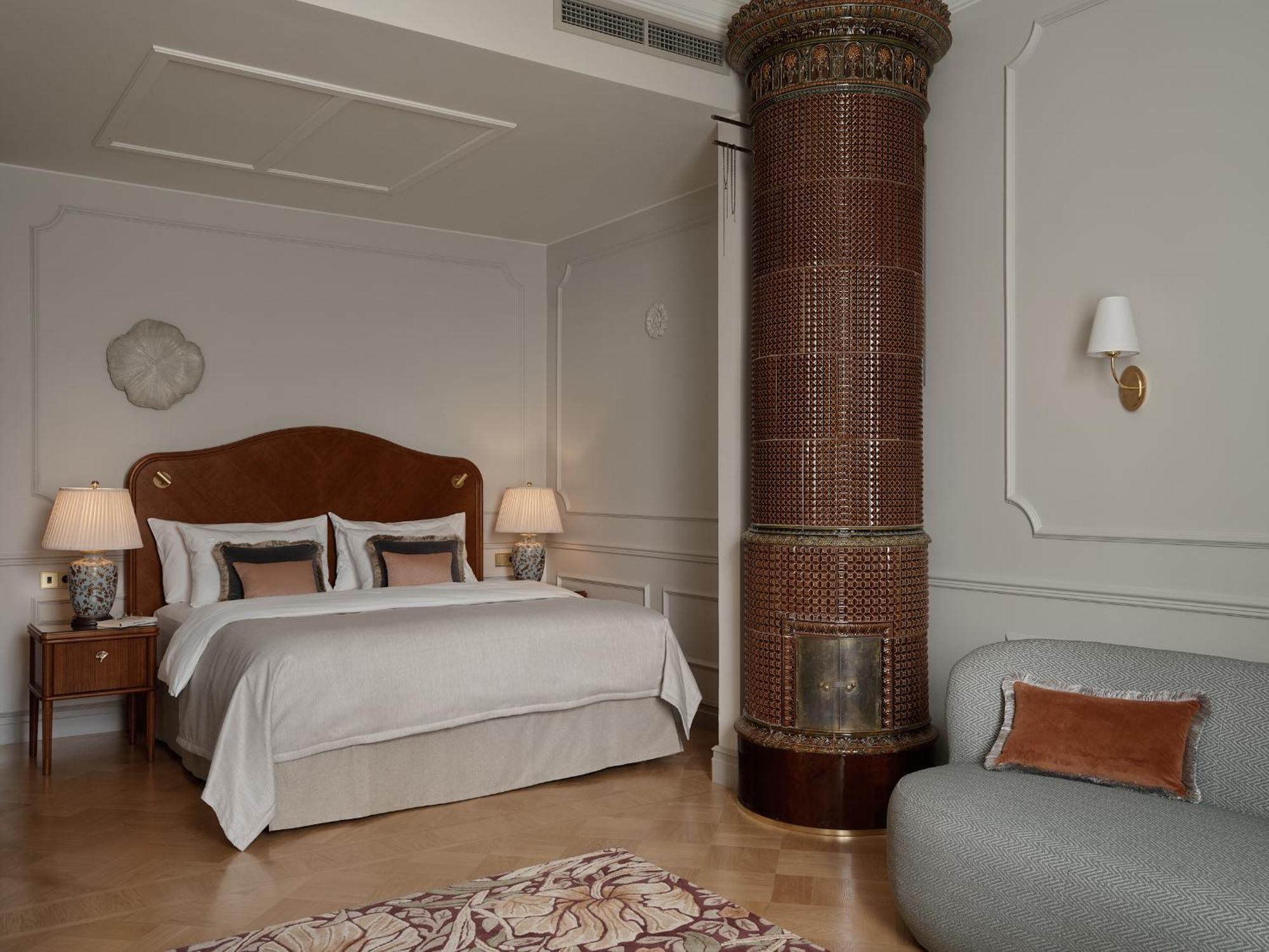 Junior Park Suite with spa and lounge access