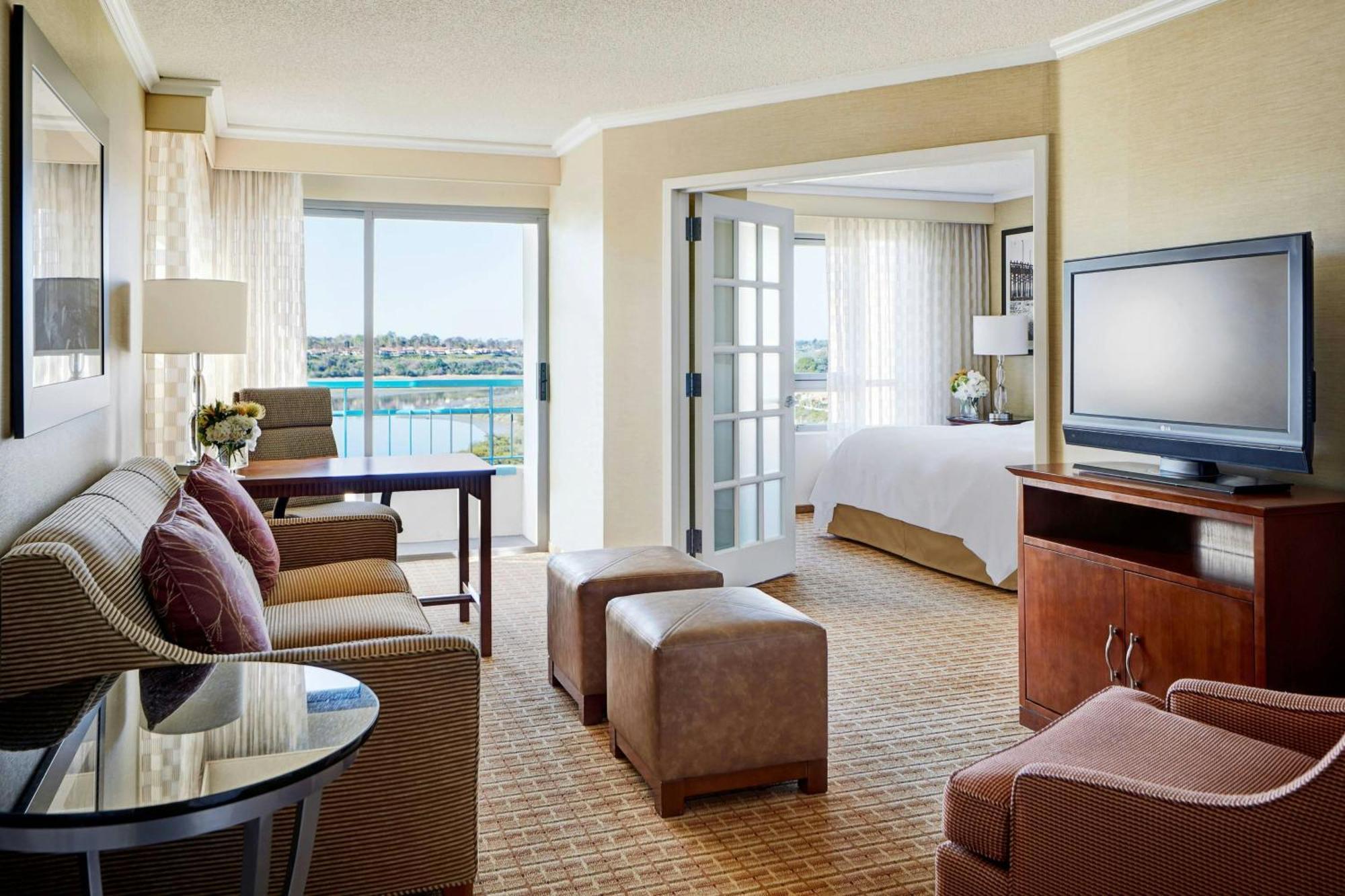 One-Bedroom King Suite Bay View