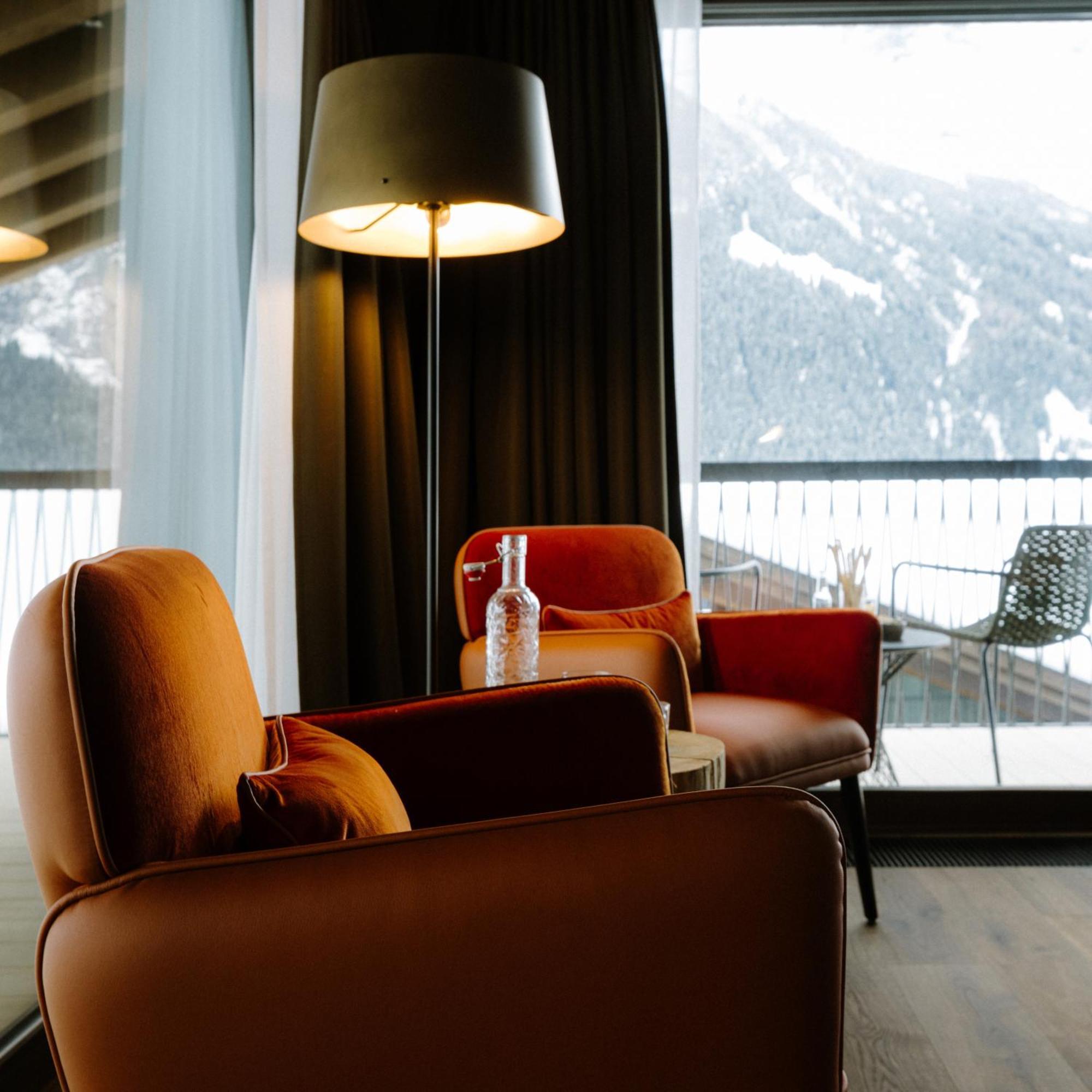 Eiger View Corner Deluxe King Room