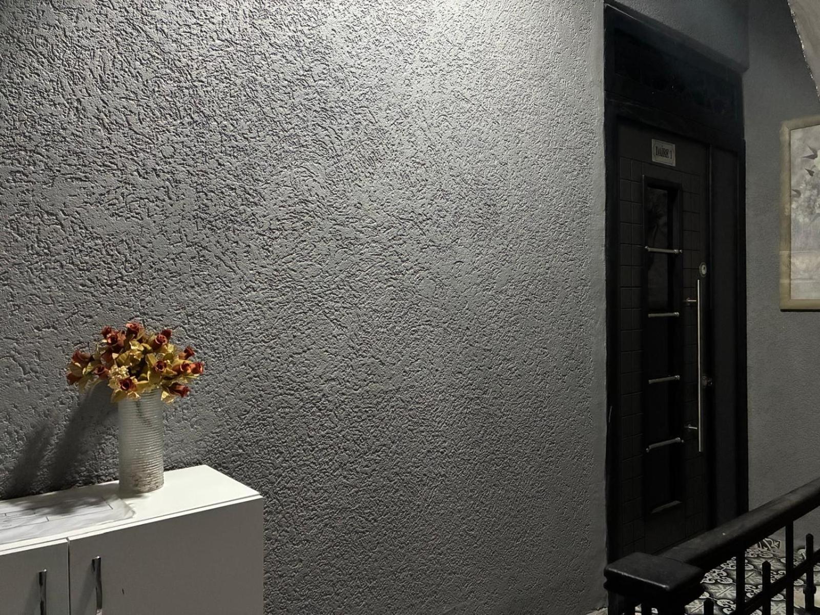 Three-Bedroom Deluxe Apartment