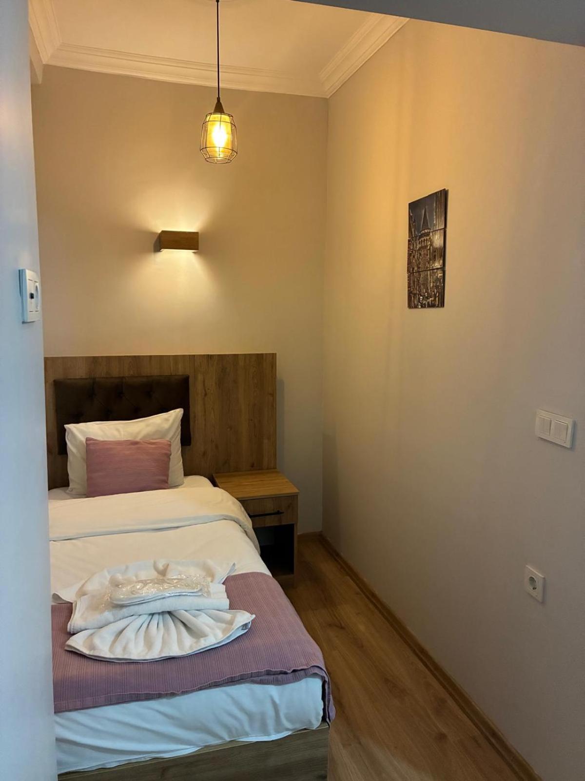 Three-Bedroom Deluxe Apartment