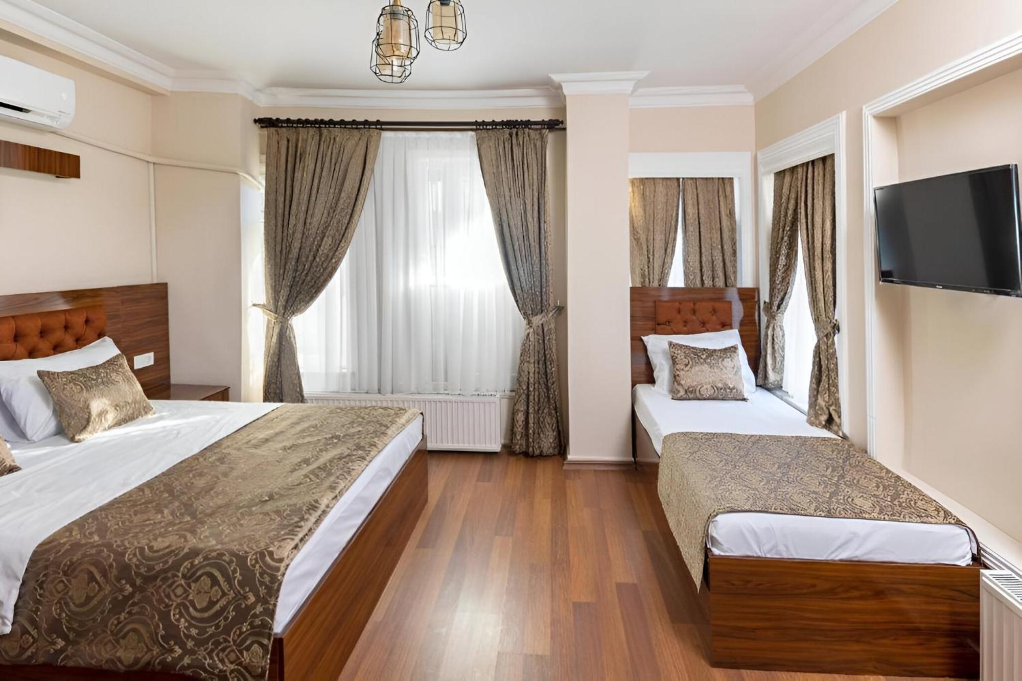 Deluxe Apartment