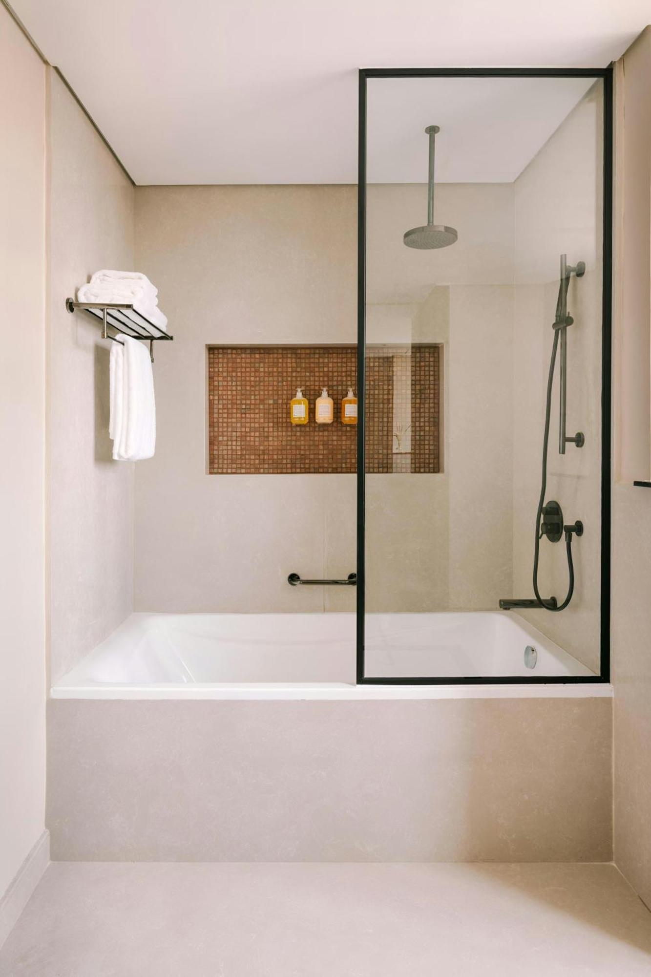 Burj Khalifa Suite 1BDR