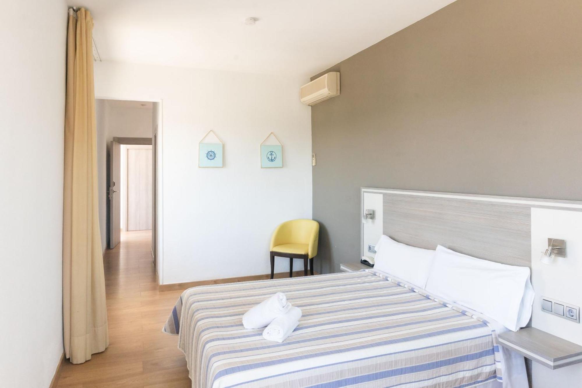 Double or Twin Room Balcony