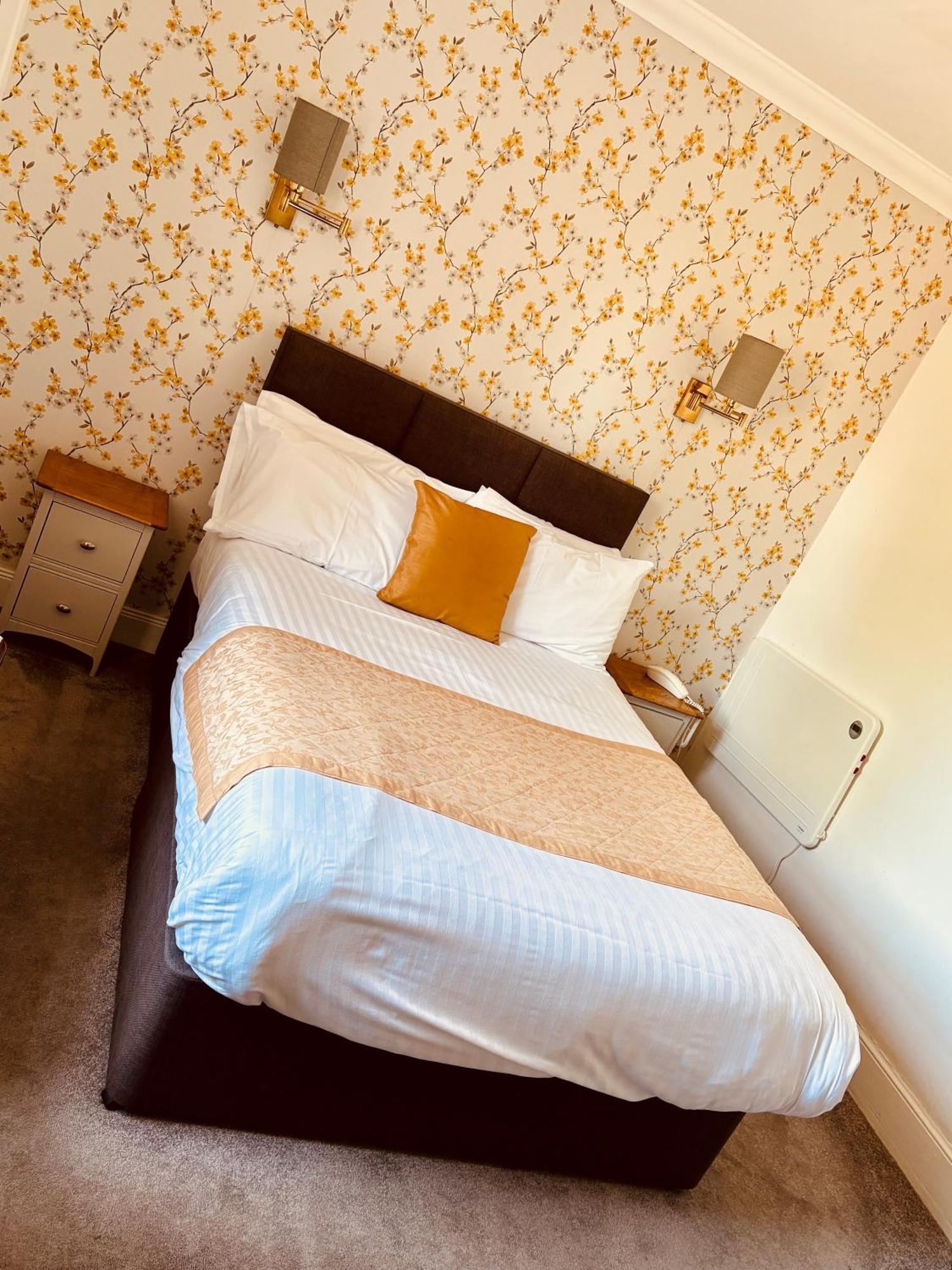 Dryburgh Double Room