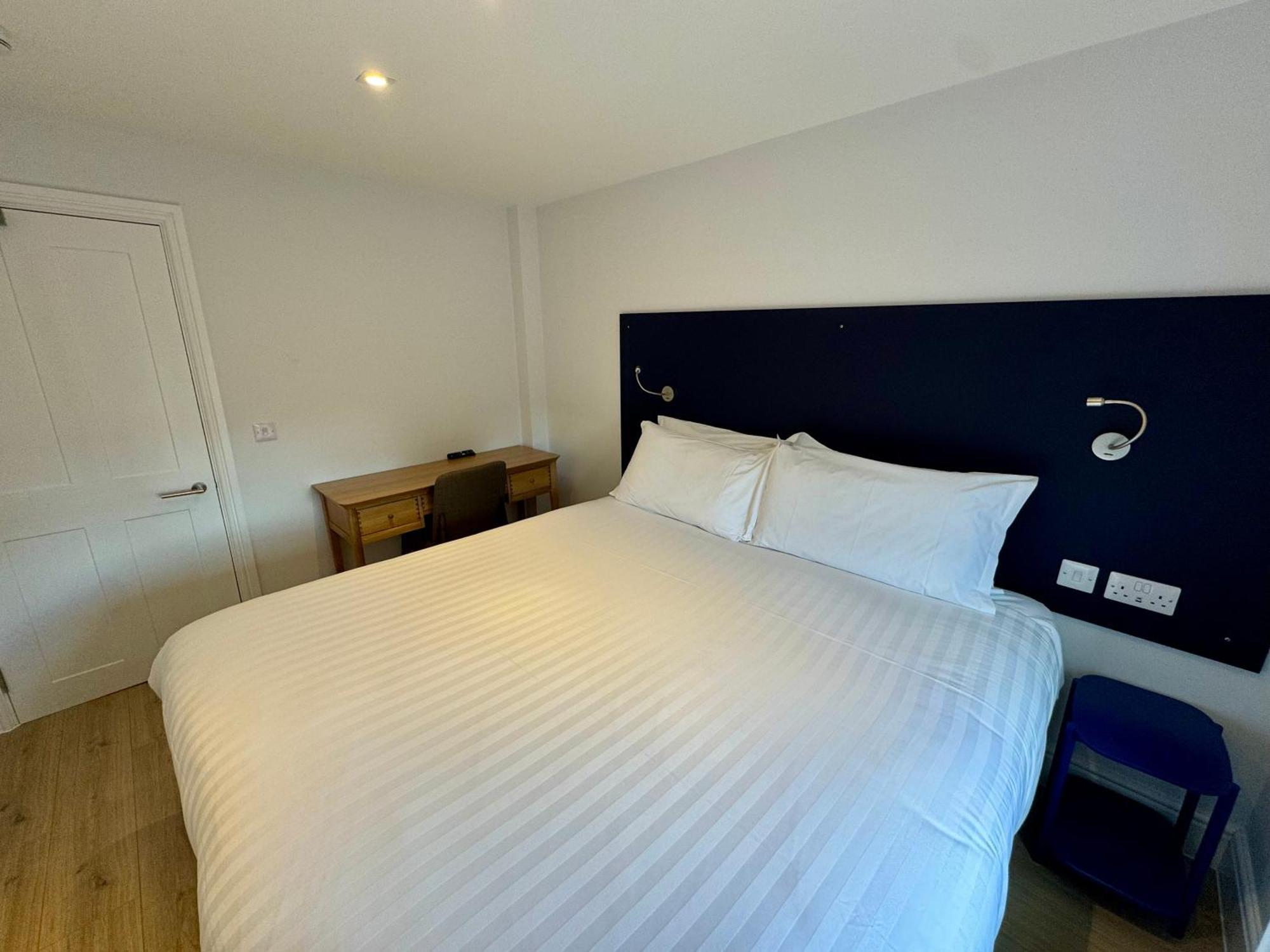 Two-Bedroom Deluxe Apartment
