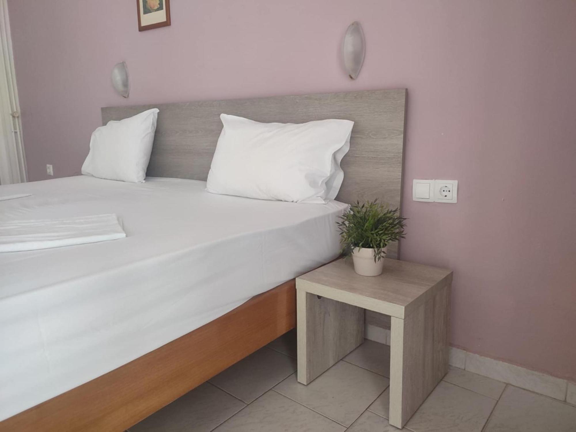 Double or Twin Room Partial Sea View